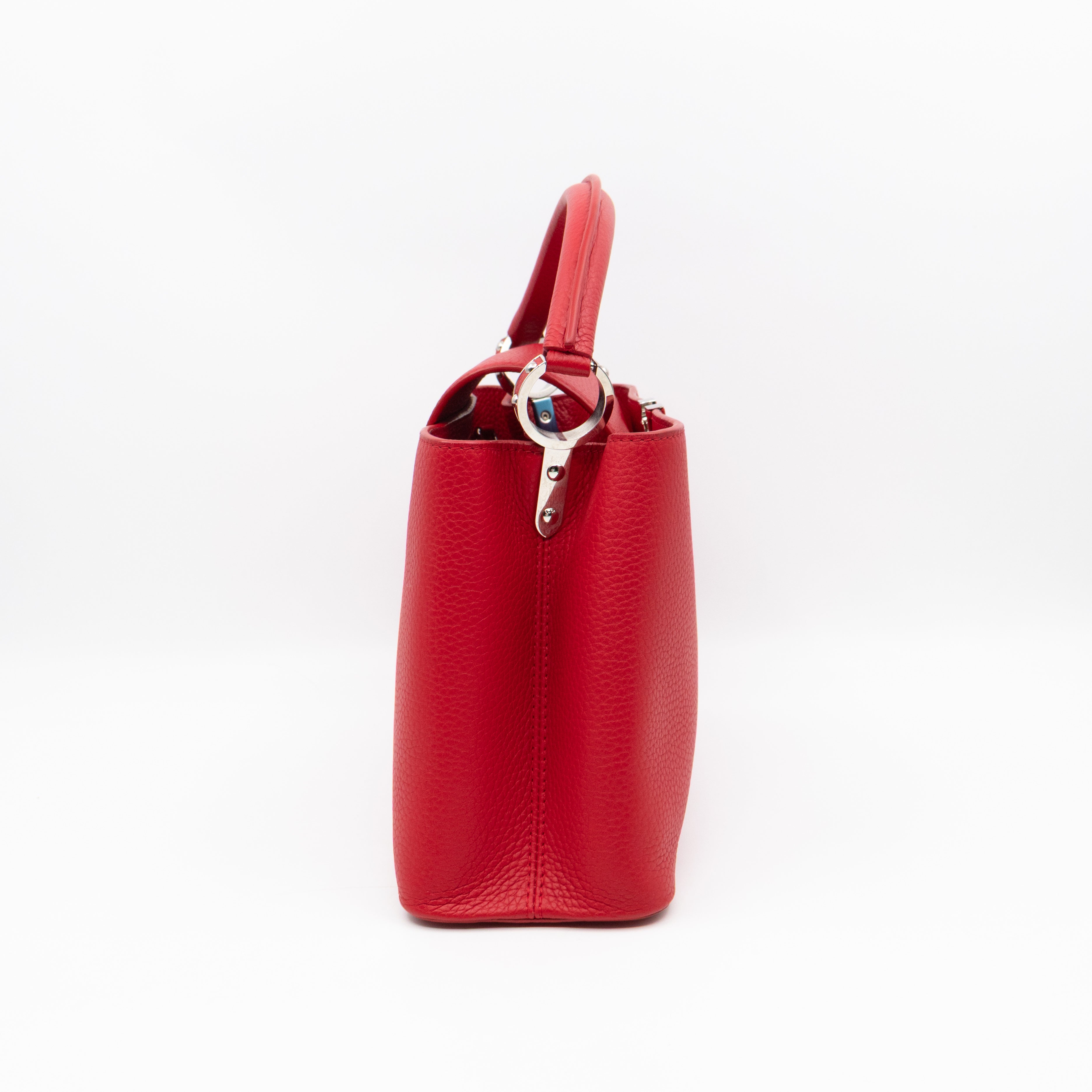 Capucines MM Red Taurillon Leather