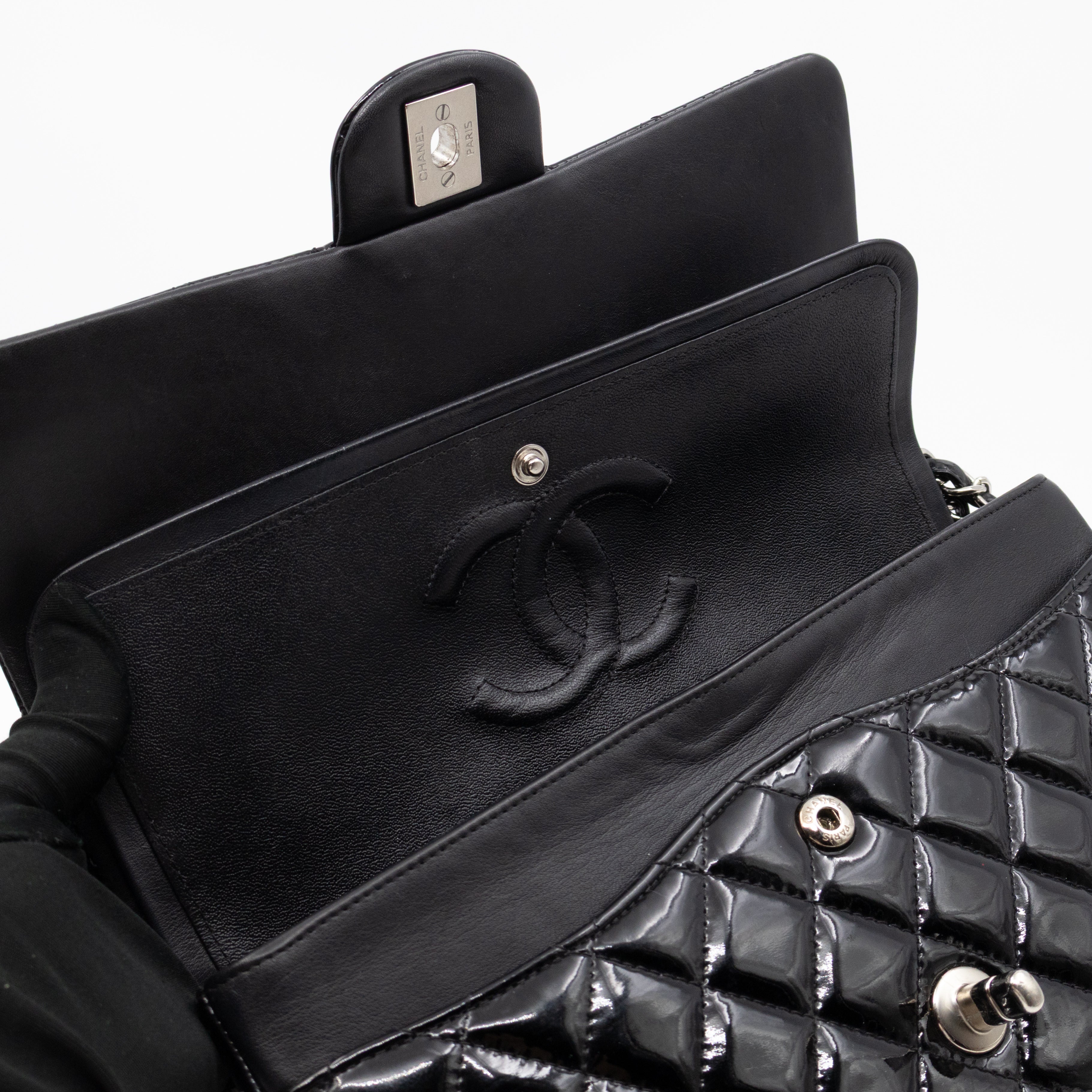 Classic Double Flap Medium Black Patent Leather Silver