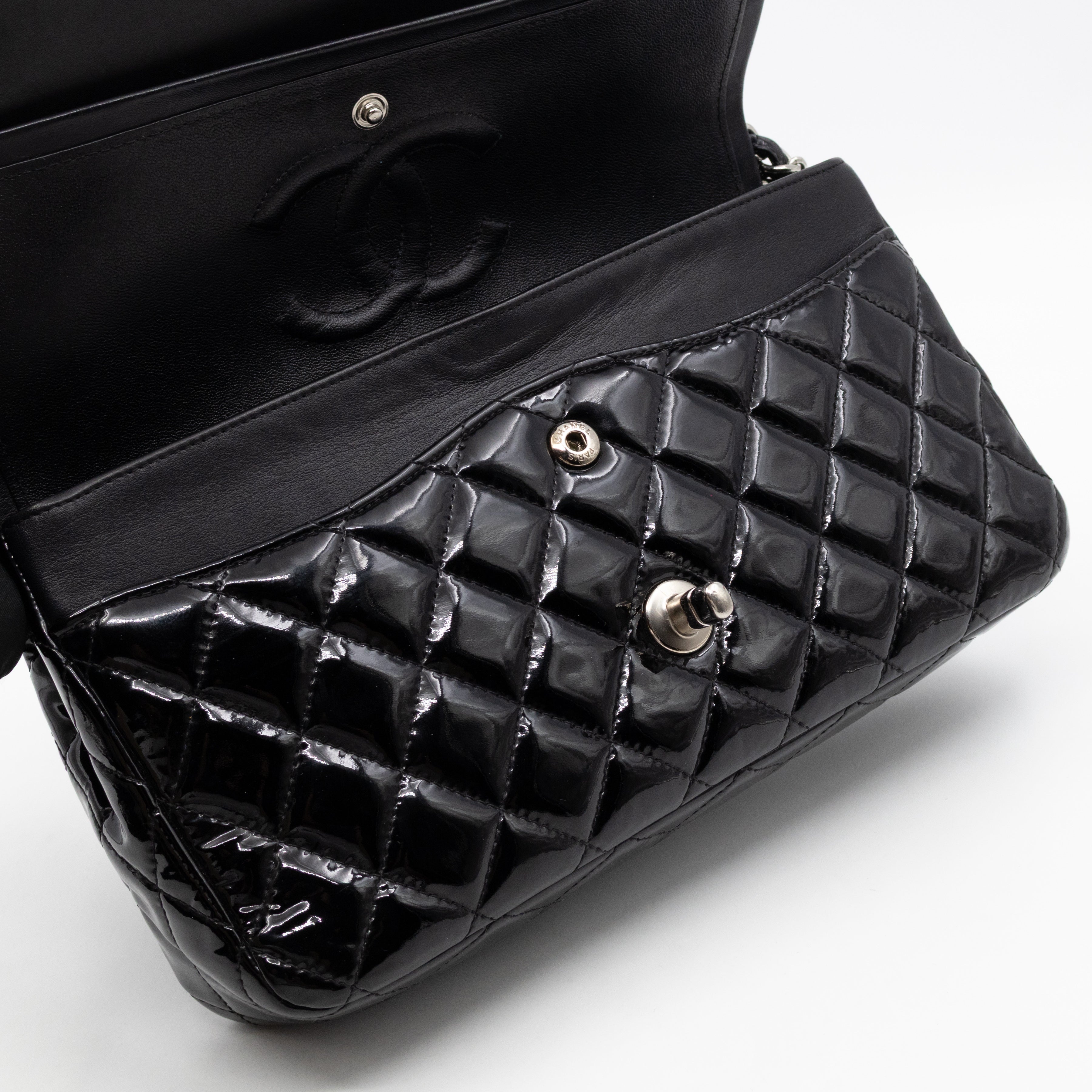 Classic Double Flap Medium Black Patent Leather Silver