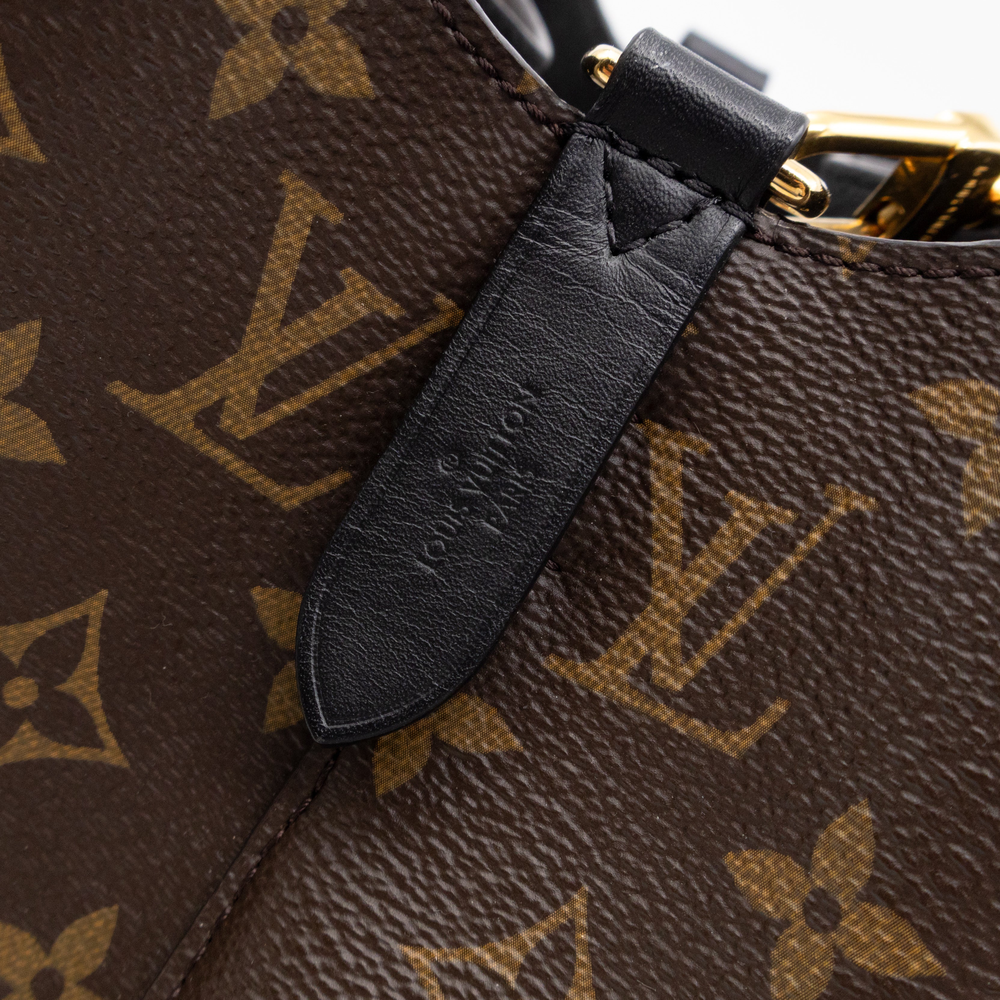 Neonoe Monogram Black