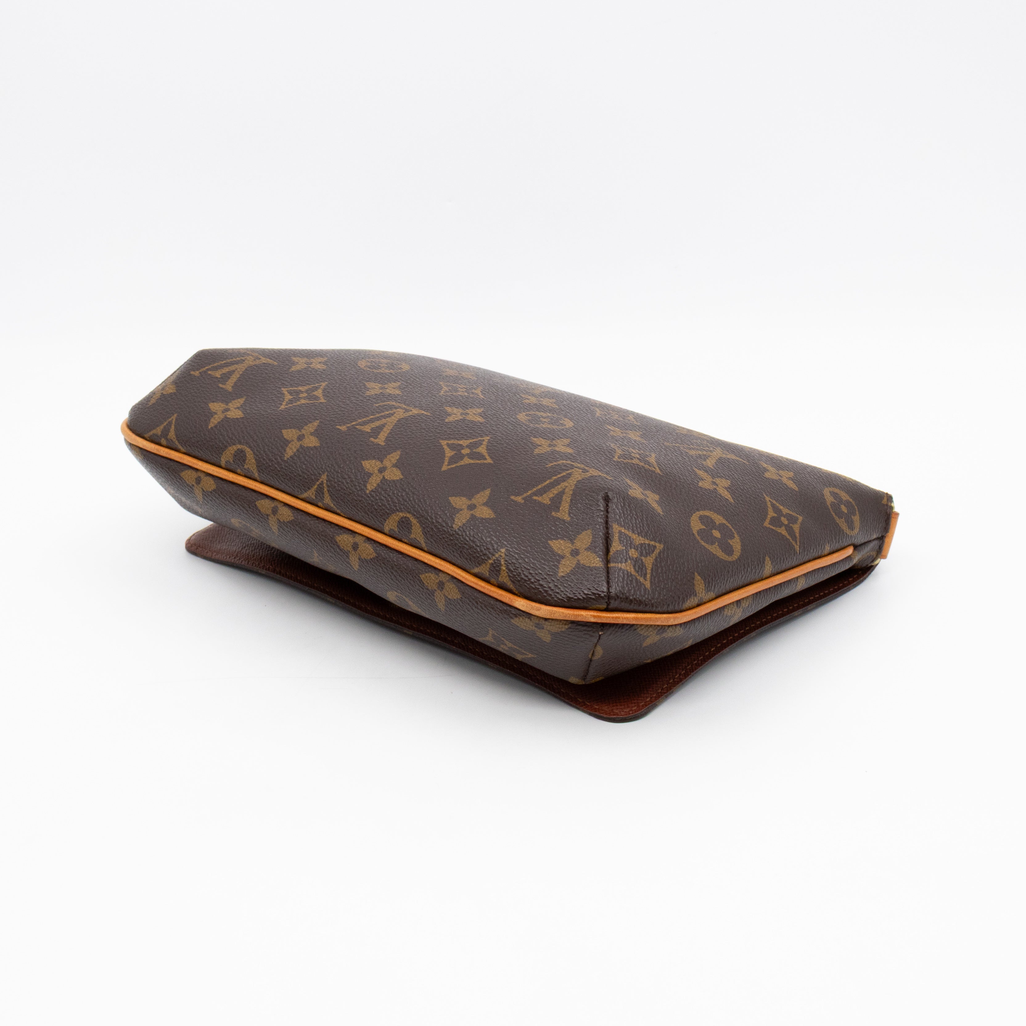 Musette Tango Monogram