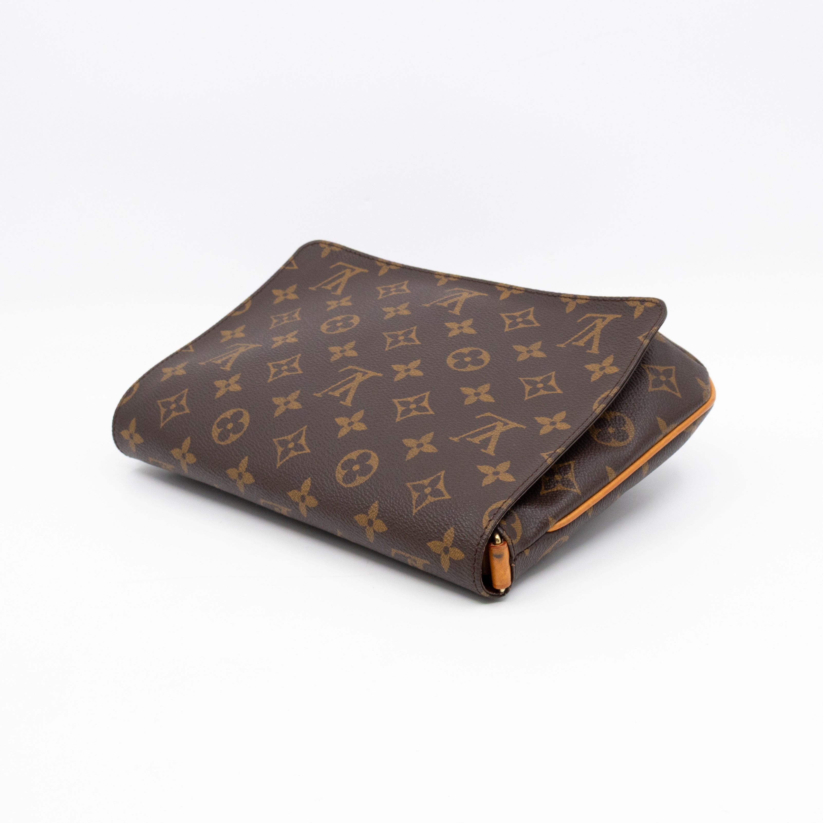 Musette Tango Monogram