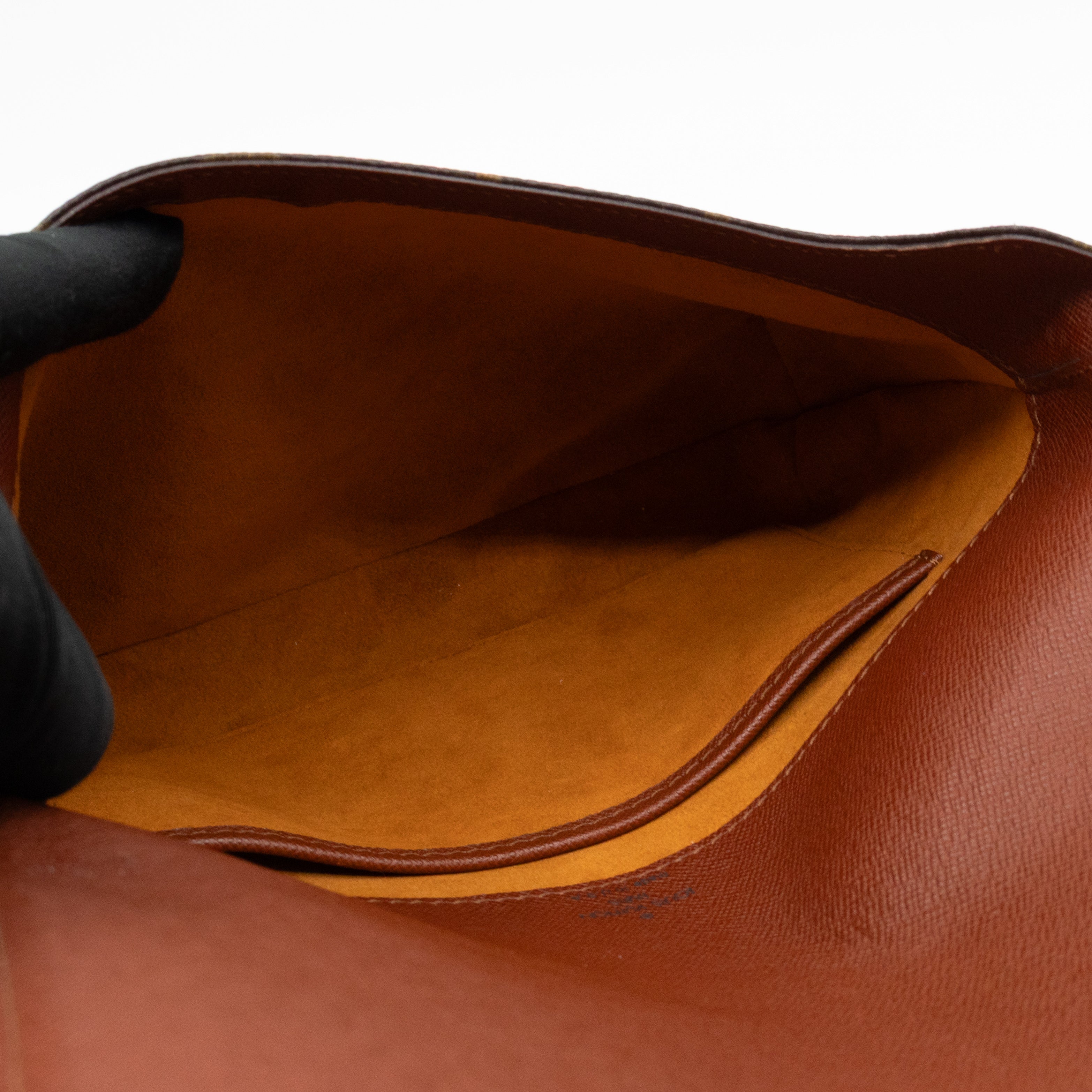 Musette Tango Monogram