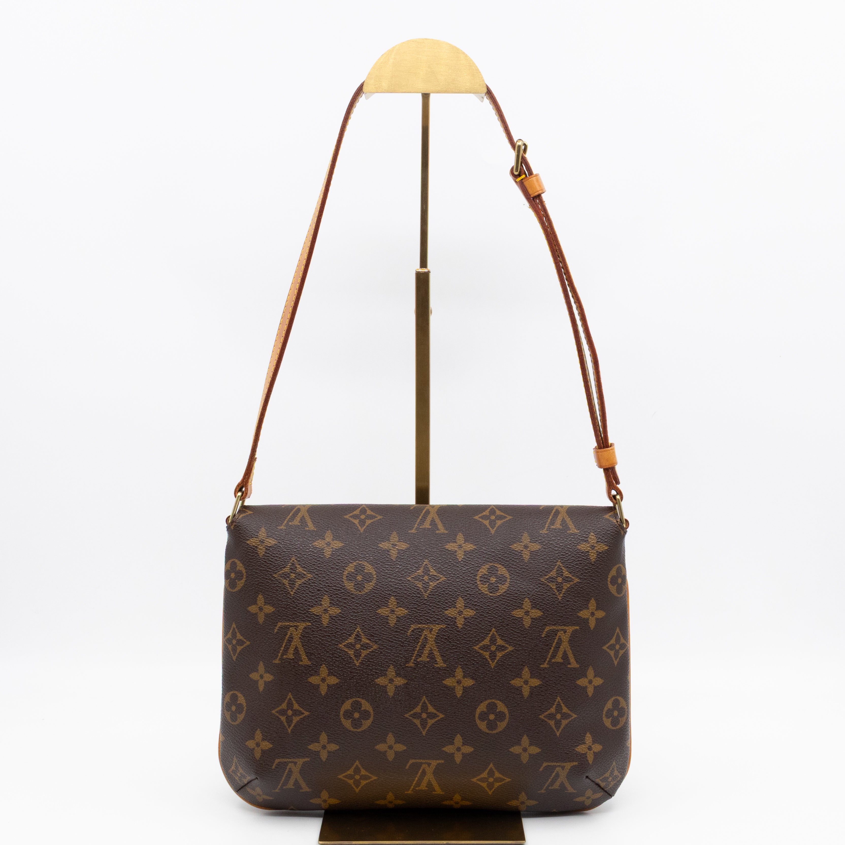 Musette Tango Monogram