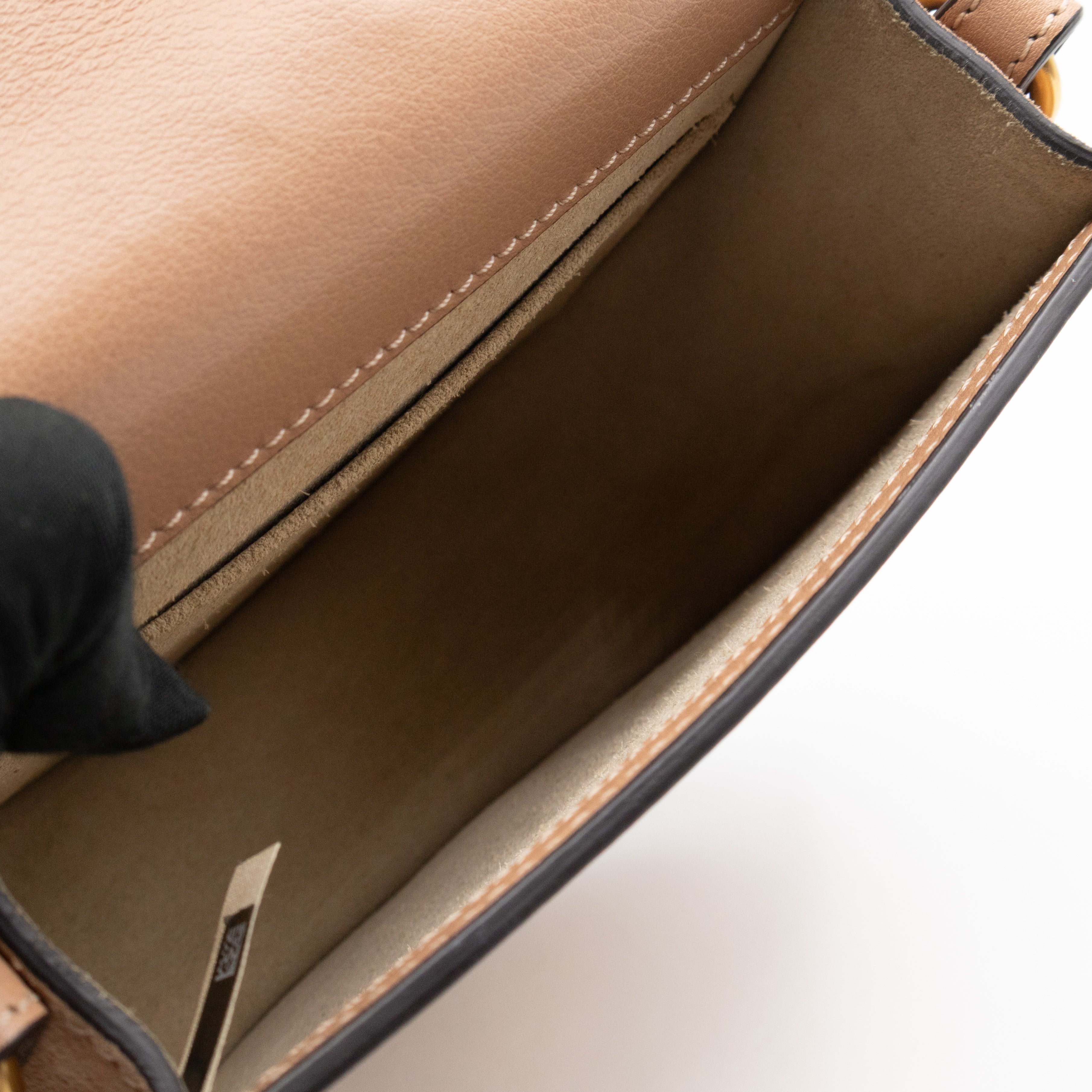 Small Nile Bracelet Bag Rose Beige Leather