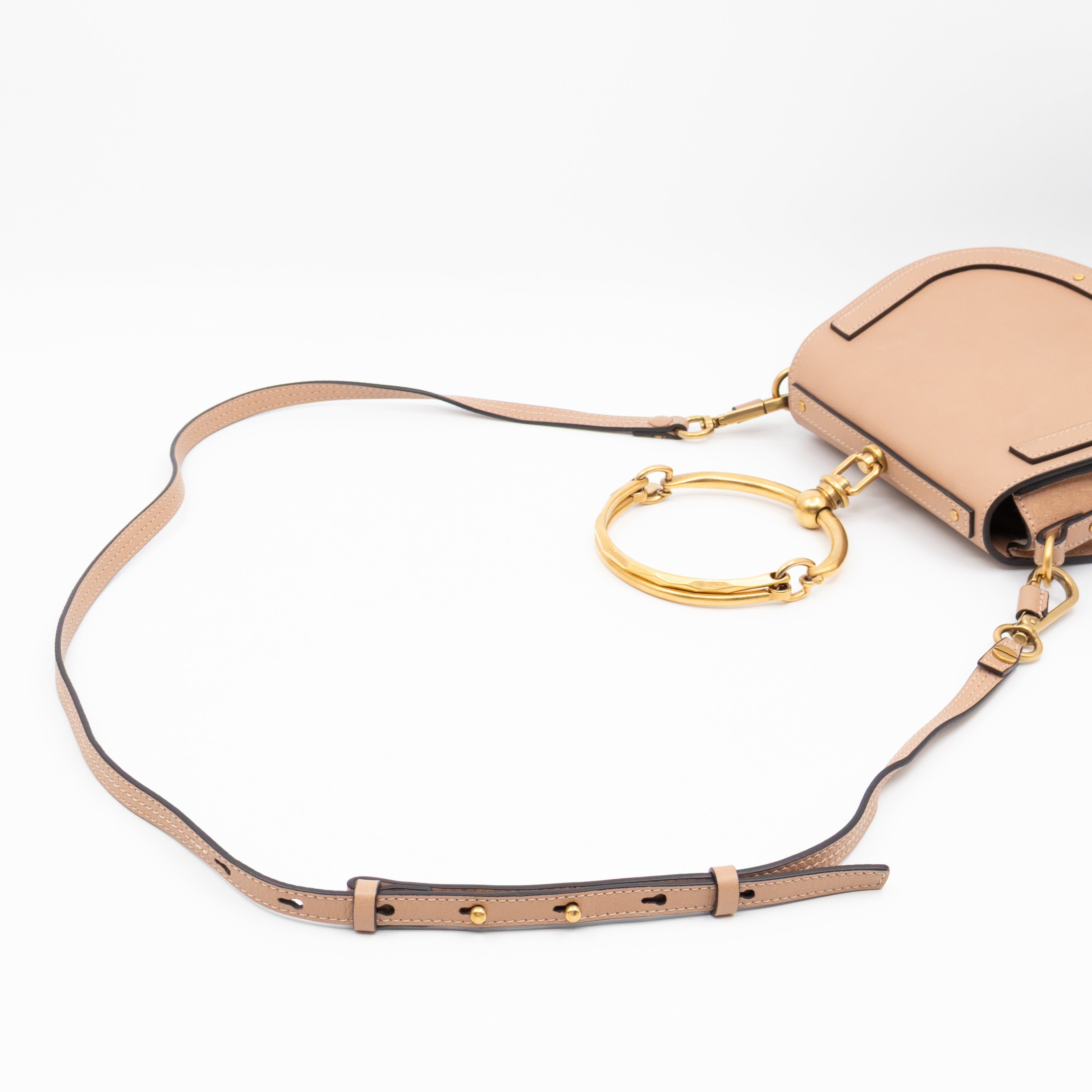 Small Nile Bracelet Bag Rose Beige Leather