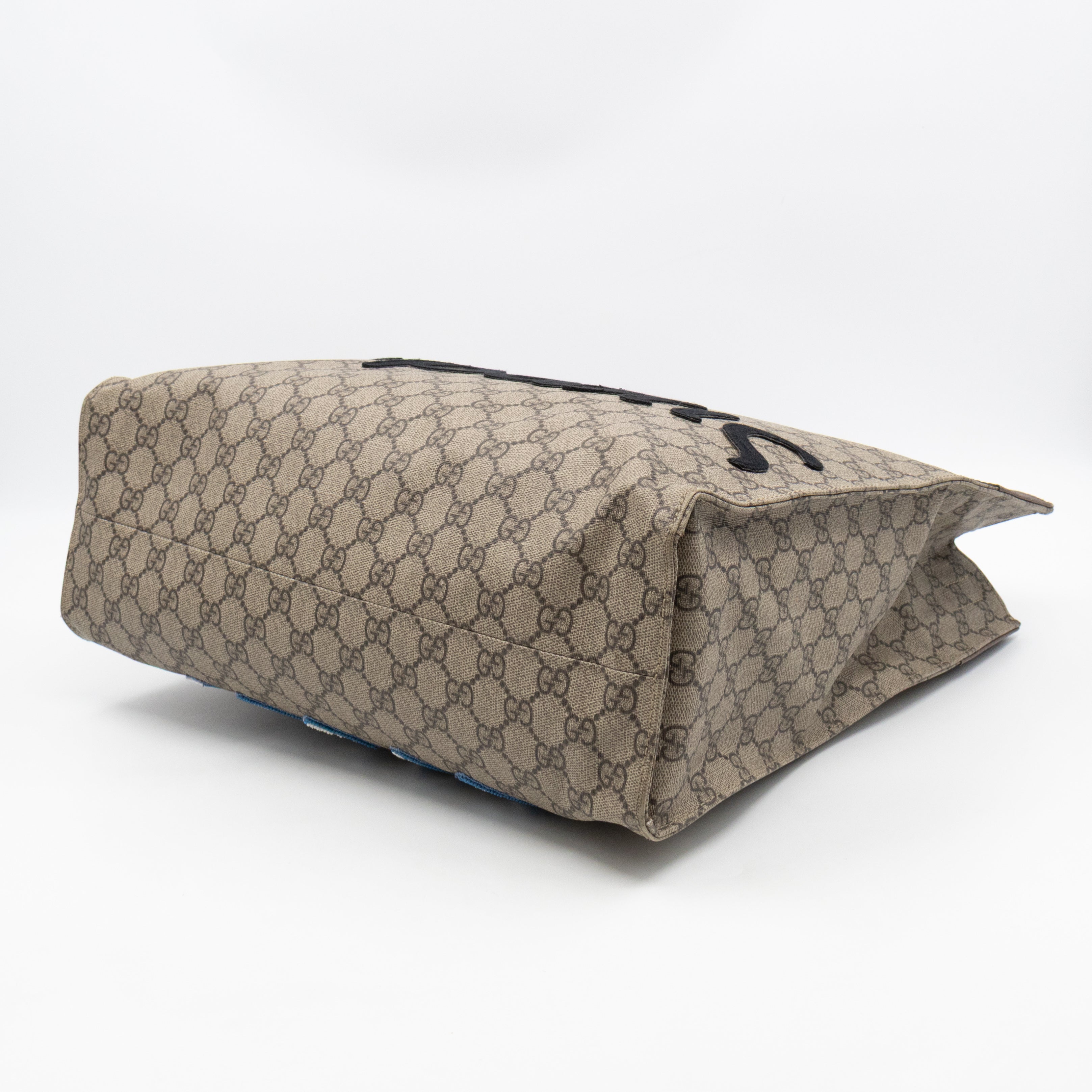 Gucci x Disney Neo Vintage Donald Duck Tote GG Supreme
