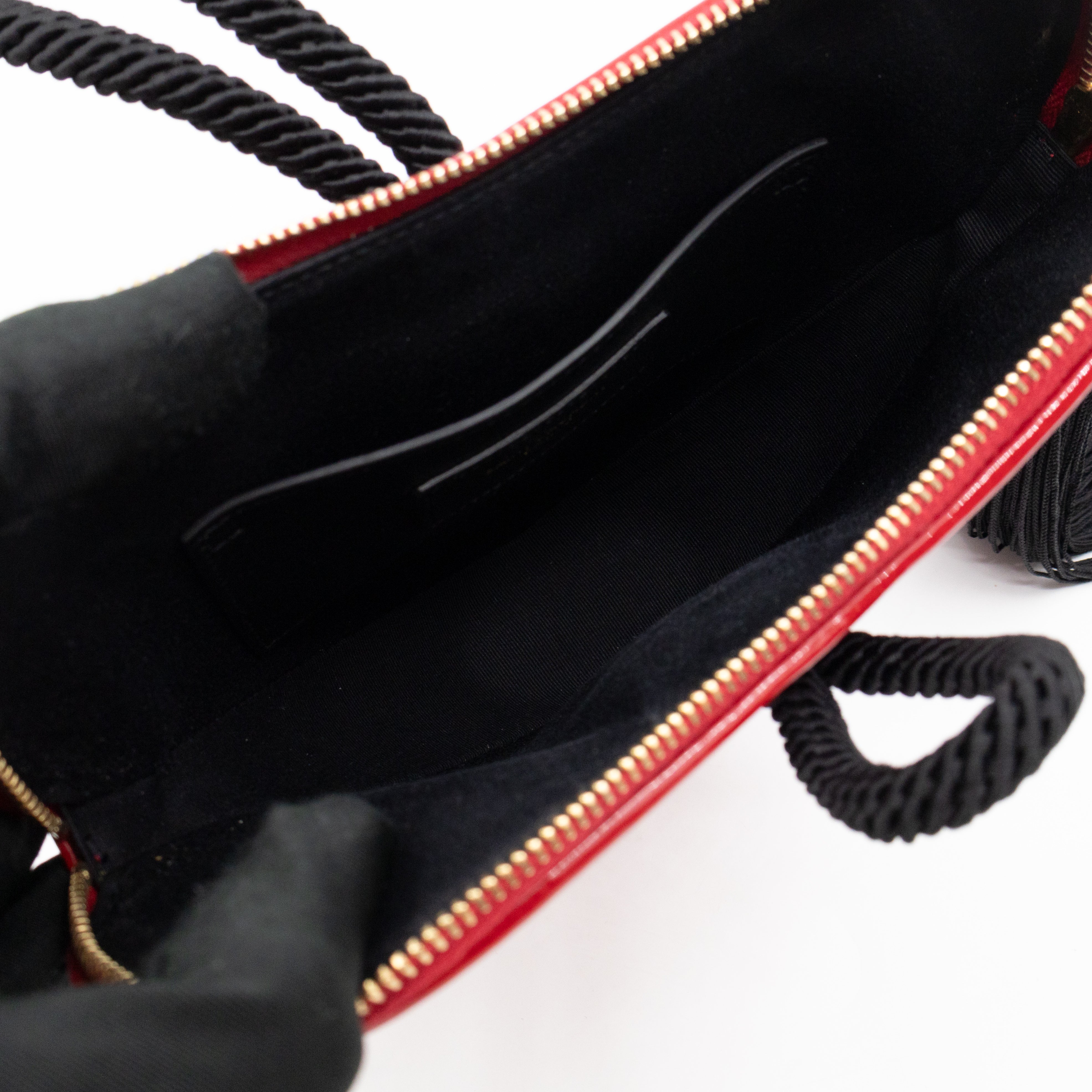 Sac Coeur Heart Clutch Red Patent Leather