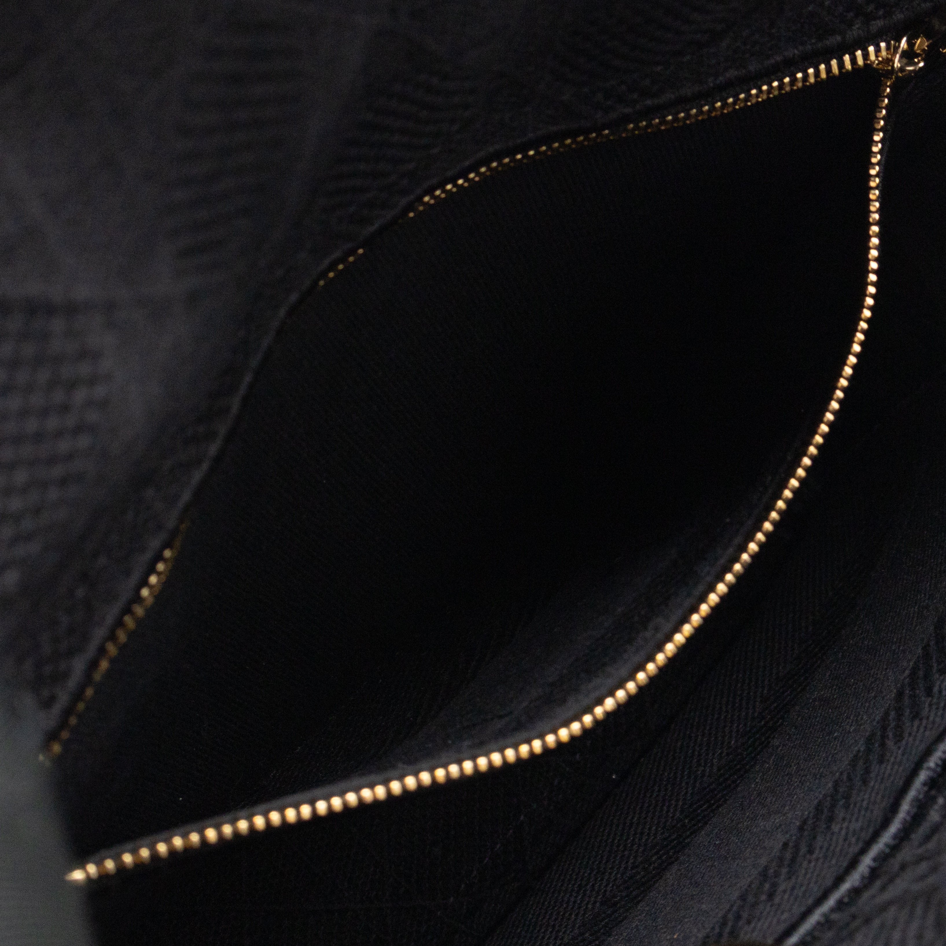 Lady D-Lite Medium Black Canvas Embroidery Cannage