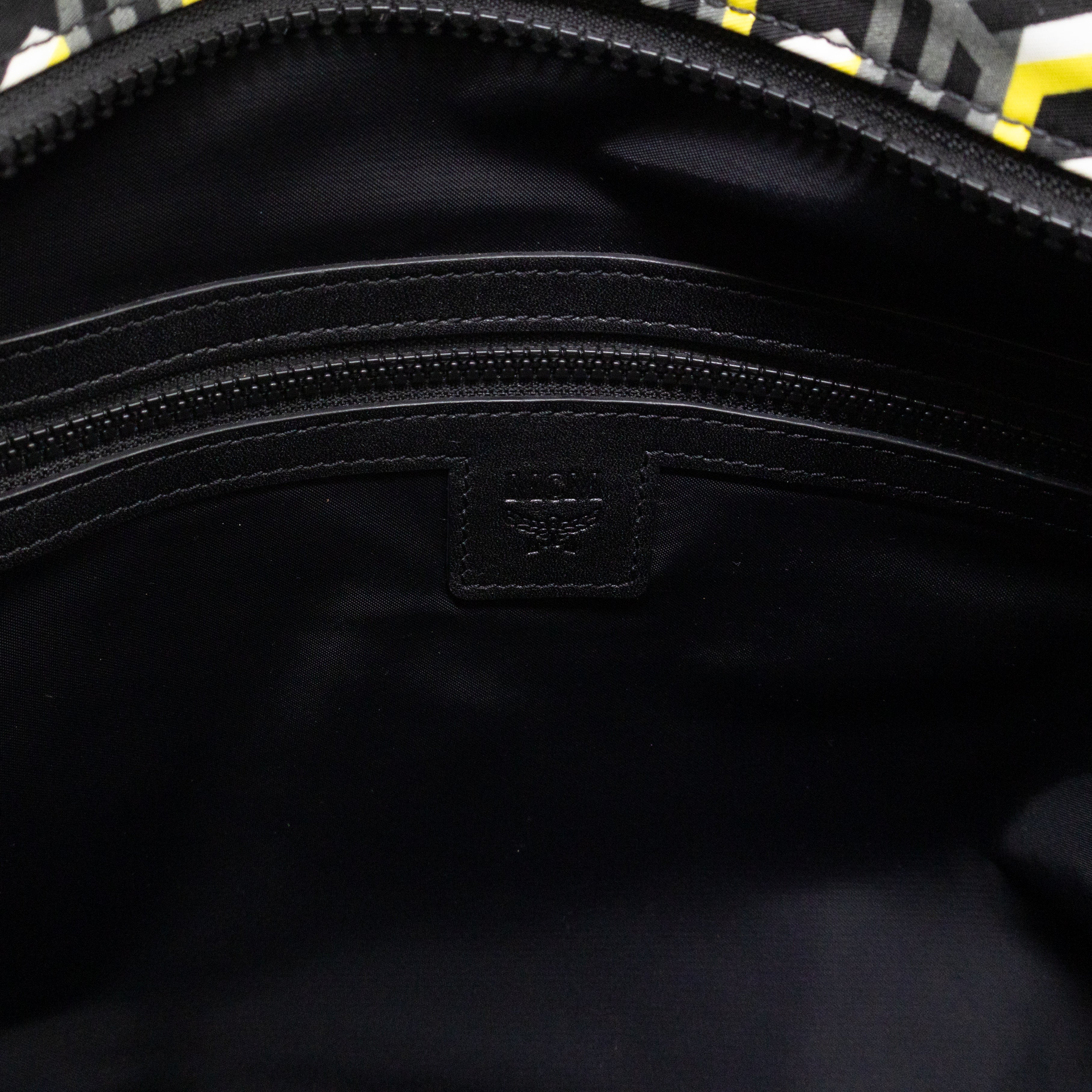 Cubic Logo Tote Bag Yellow Nylon