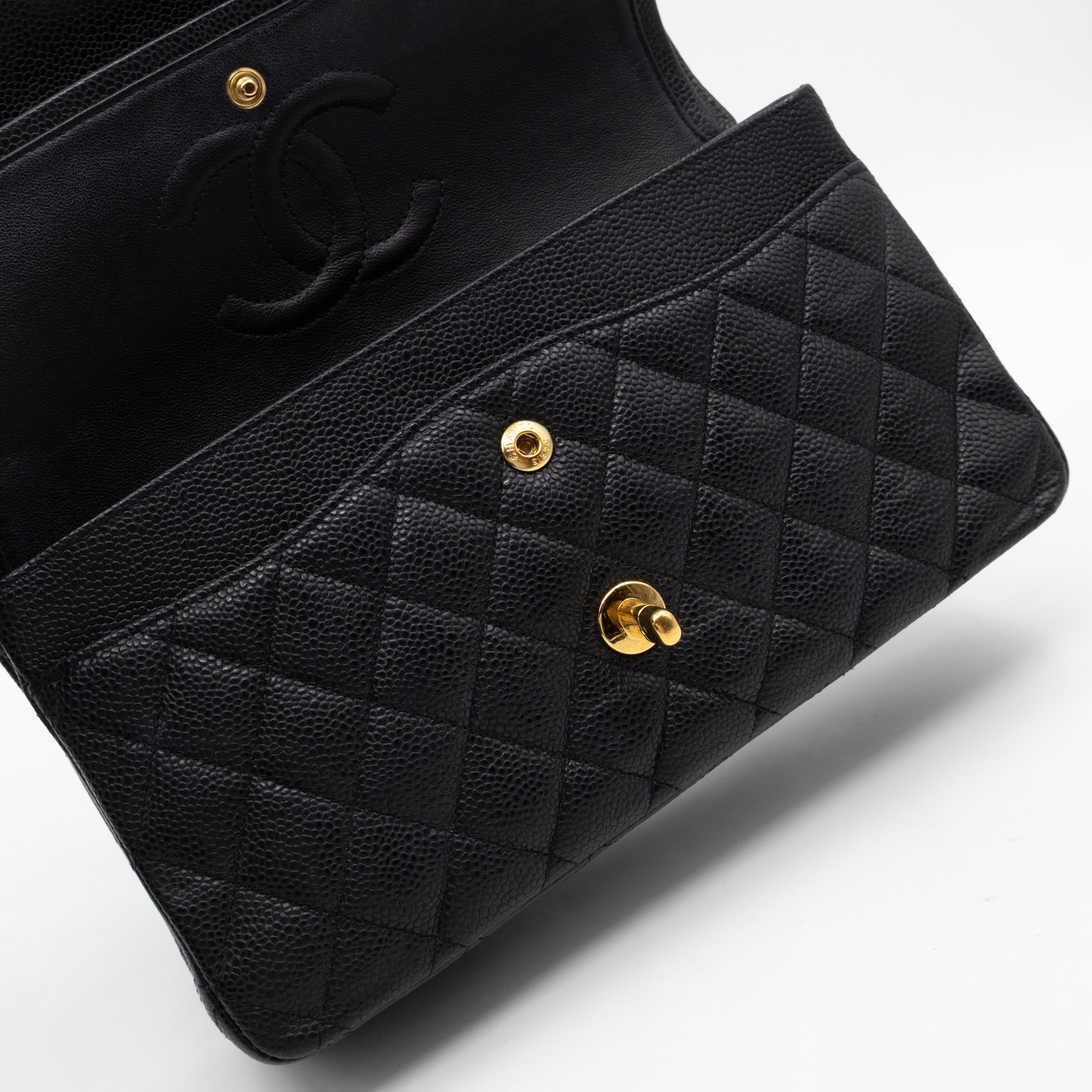 Classic Double Flap Medium Black Caviar Leather Gold