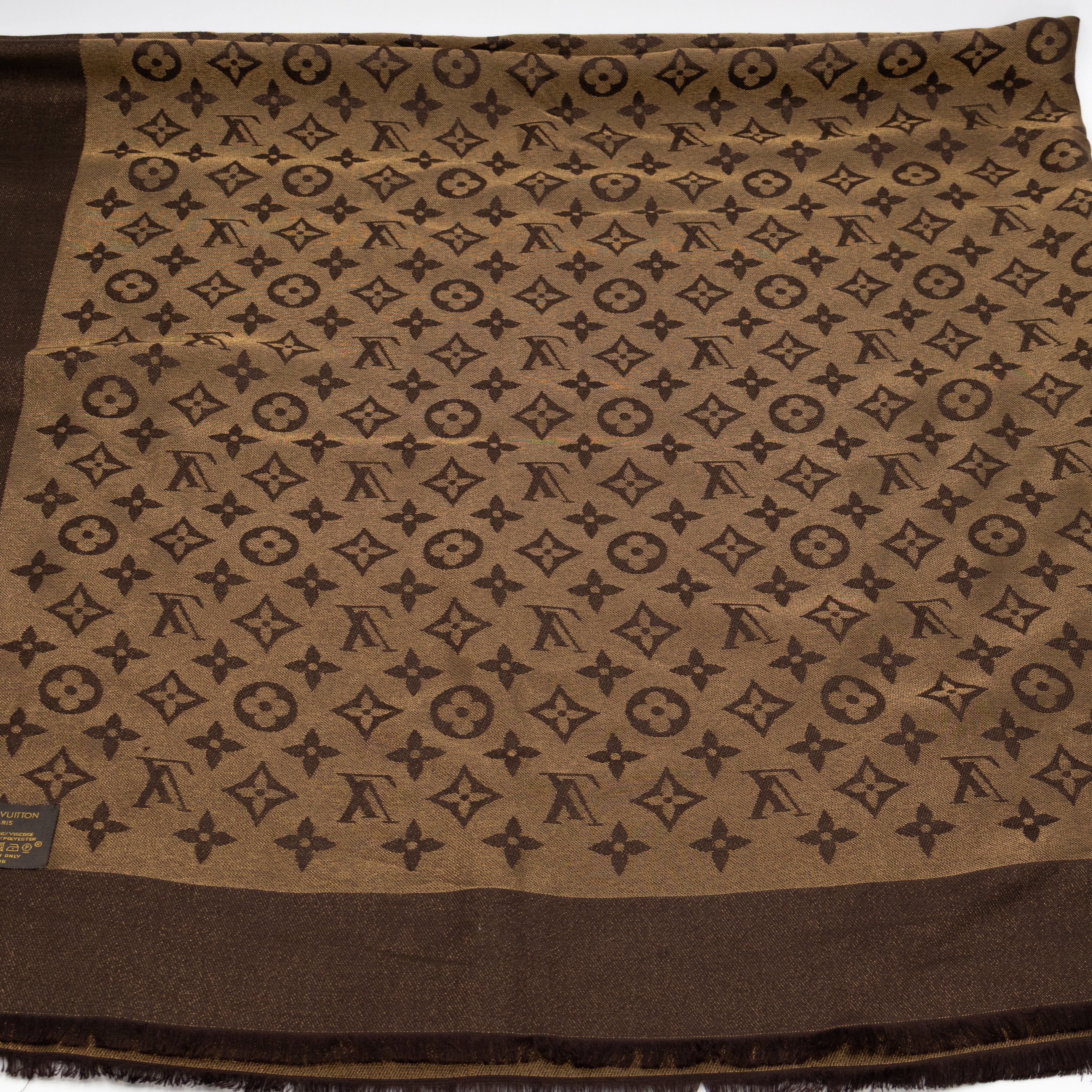 Monogram Shine Shawl Brown
