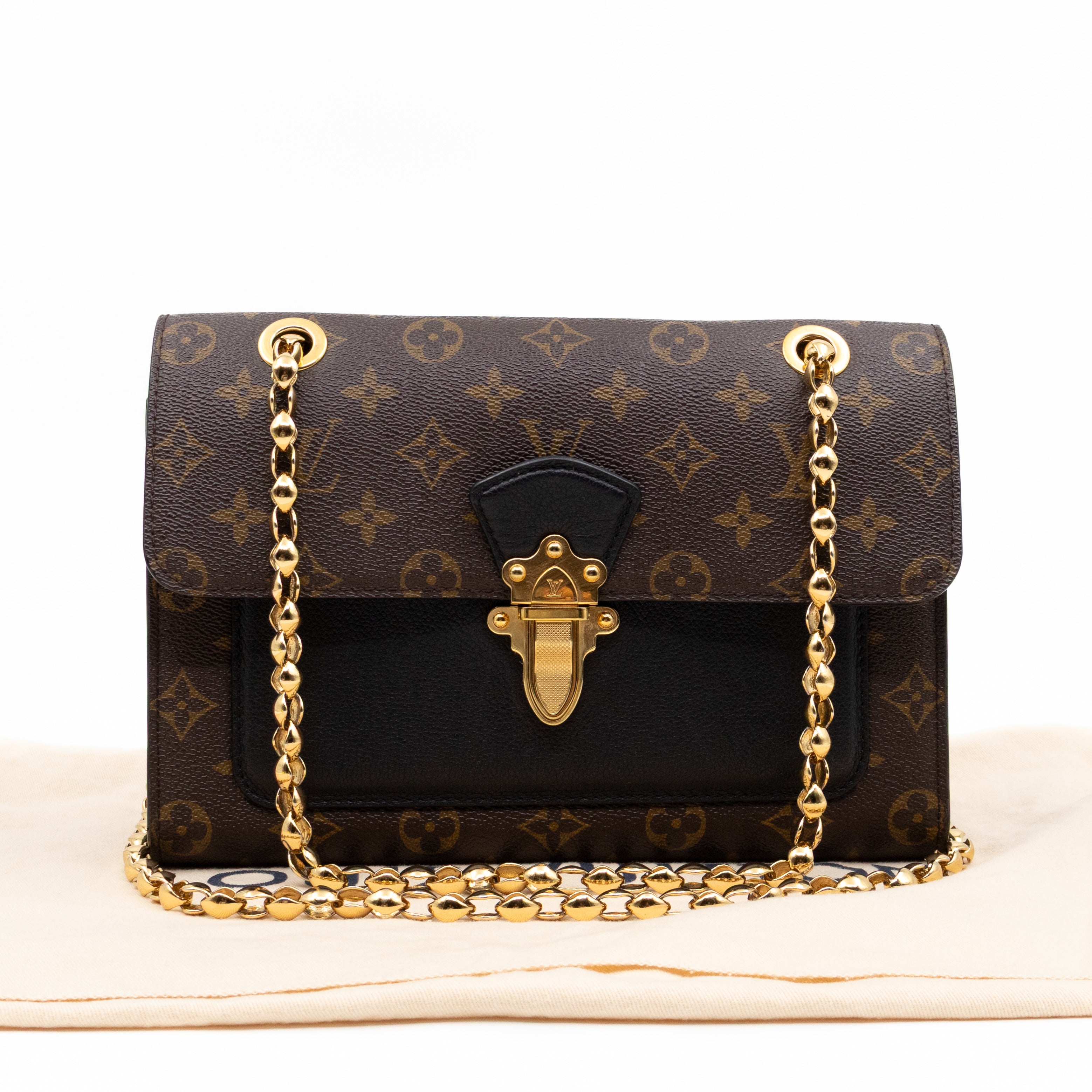 Victoire Monogram Black