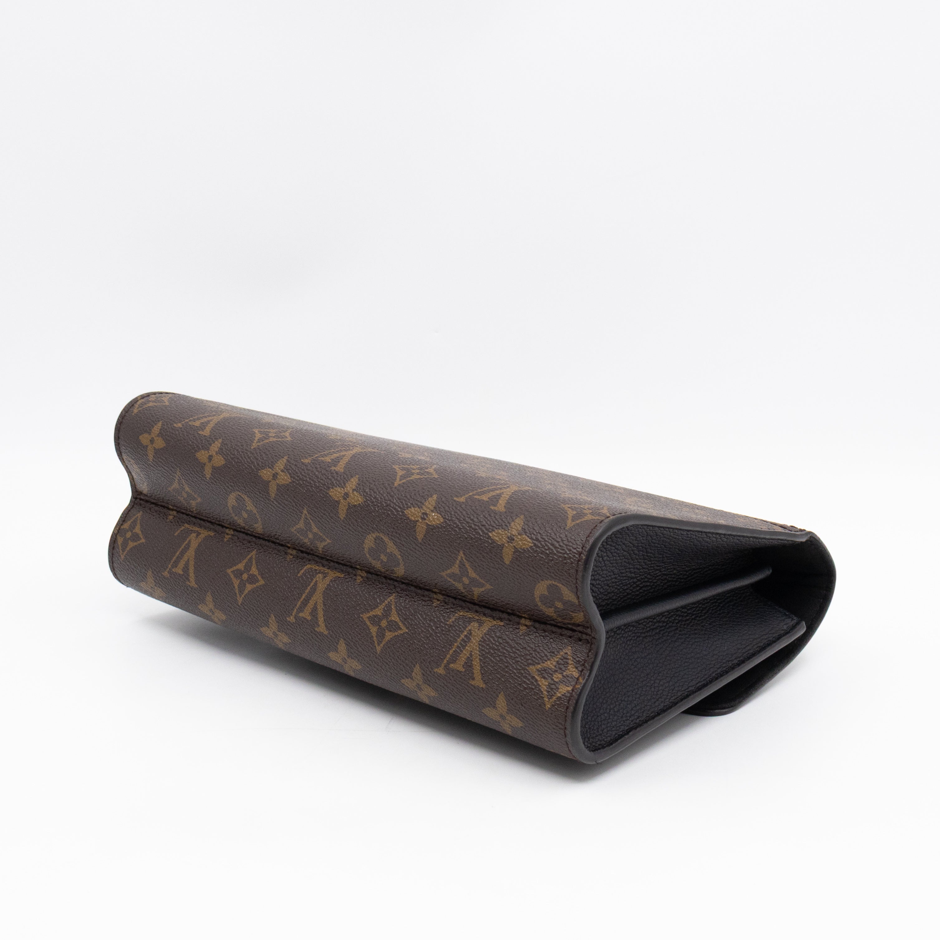 Victoire Monogram Black