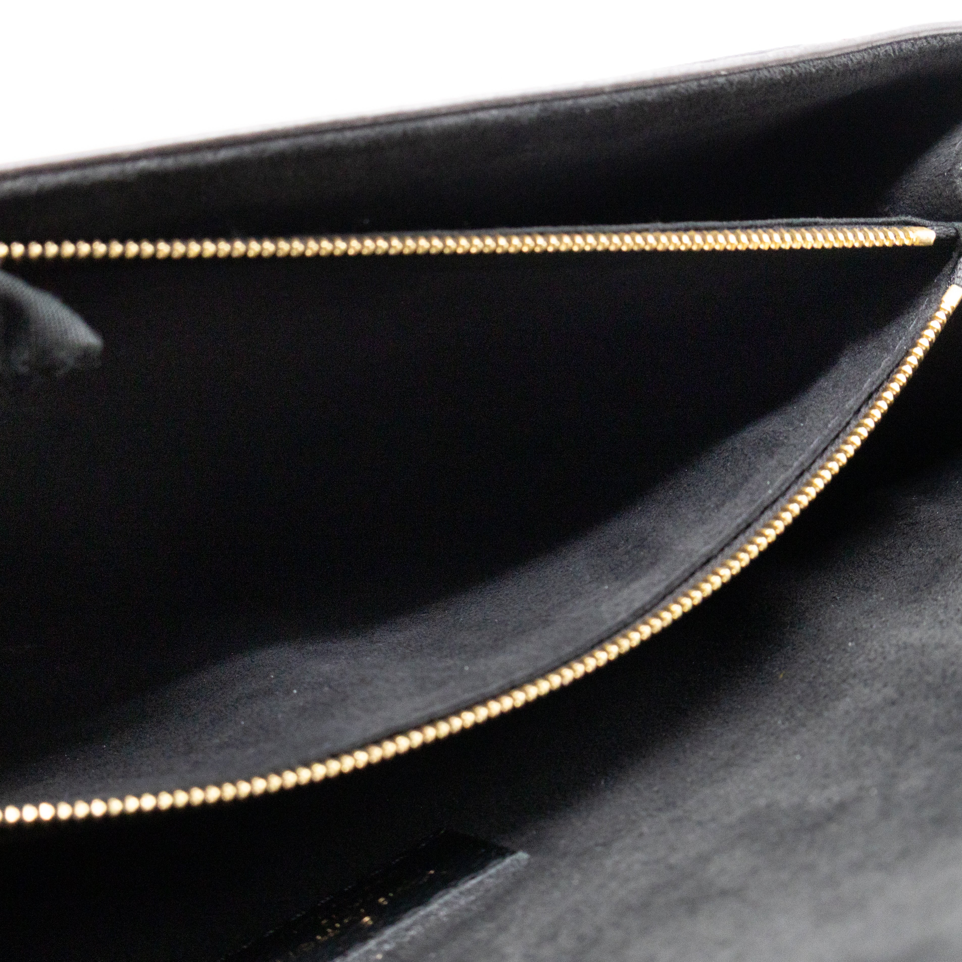 Victoire Monogram Black
