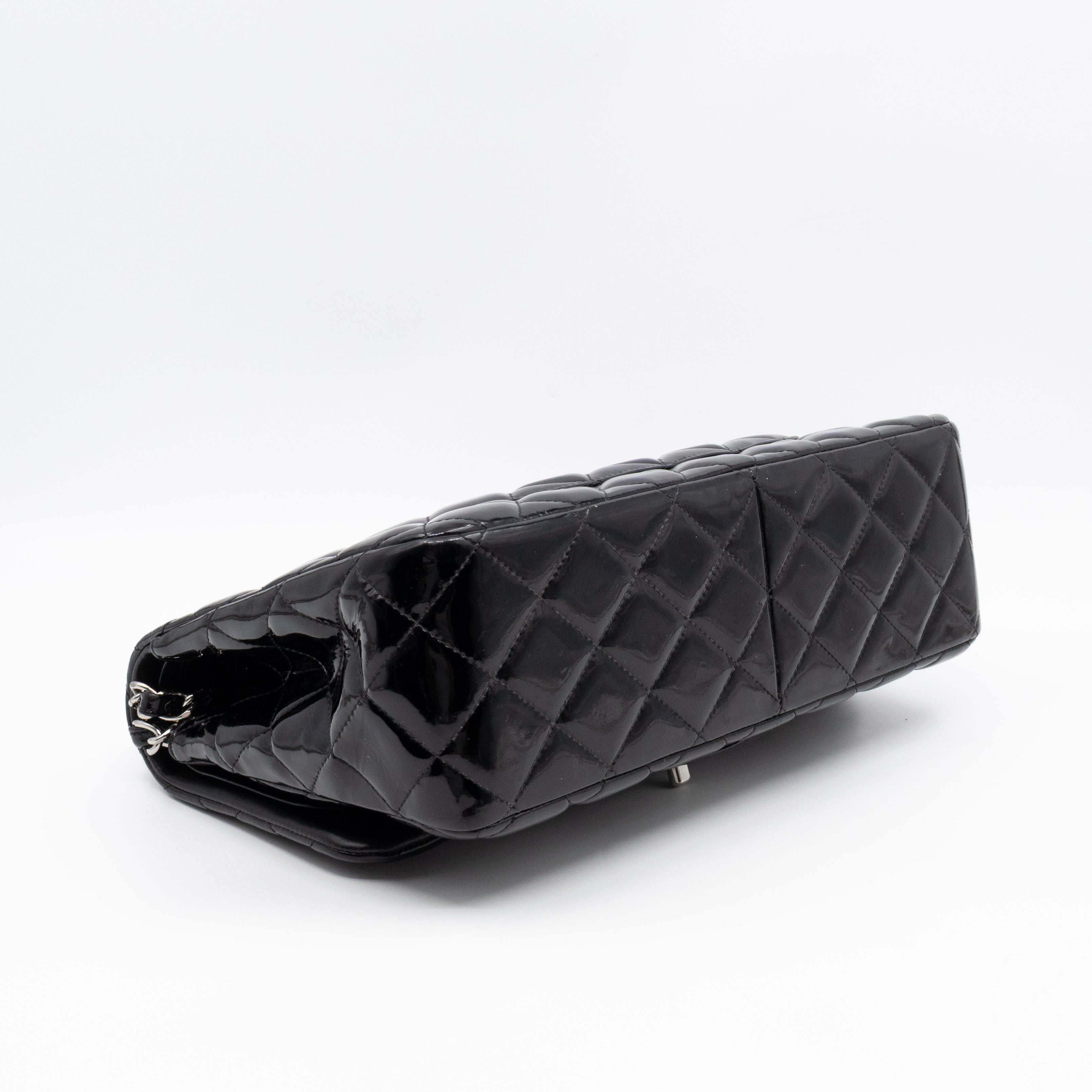 Classic Double Flap Jumbo Black Patent Leather