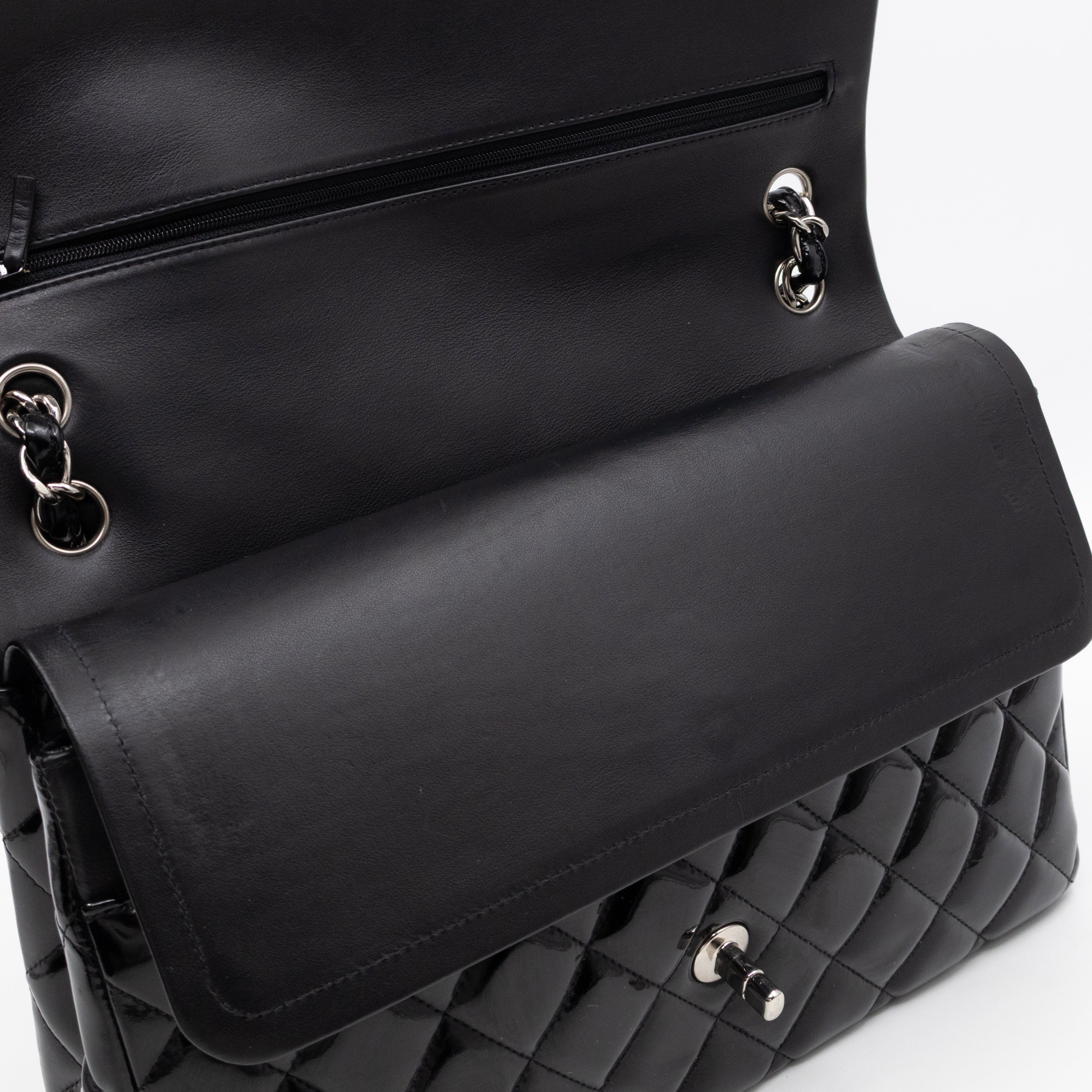 Classic Double Flap Jumbo Black Patent Leather