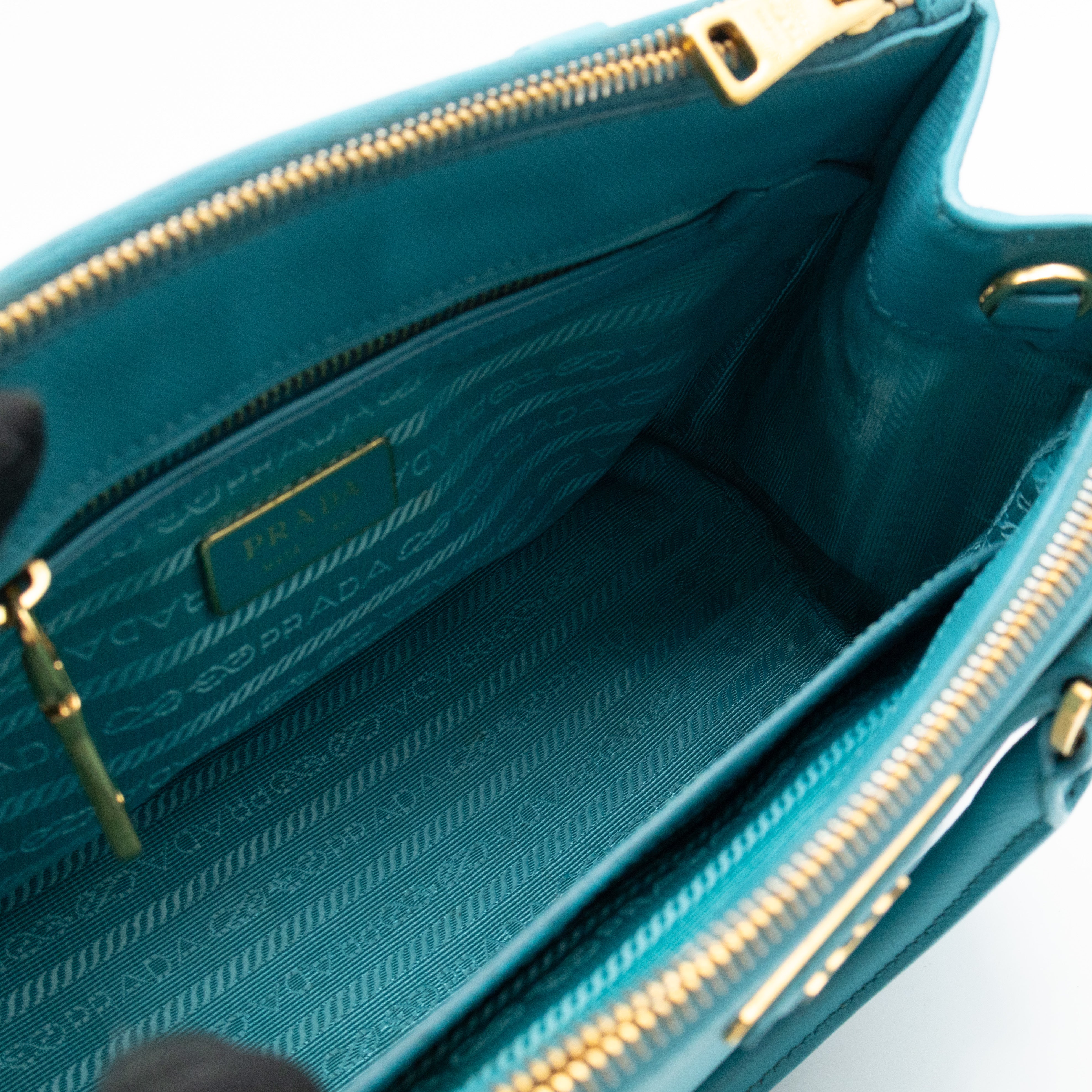 Galleria Mini Double Zip Turquoise Saffiano