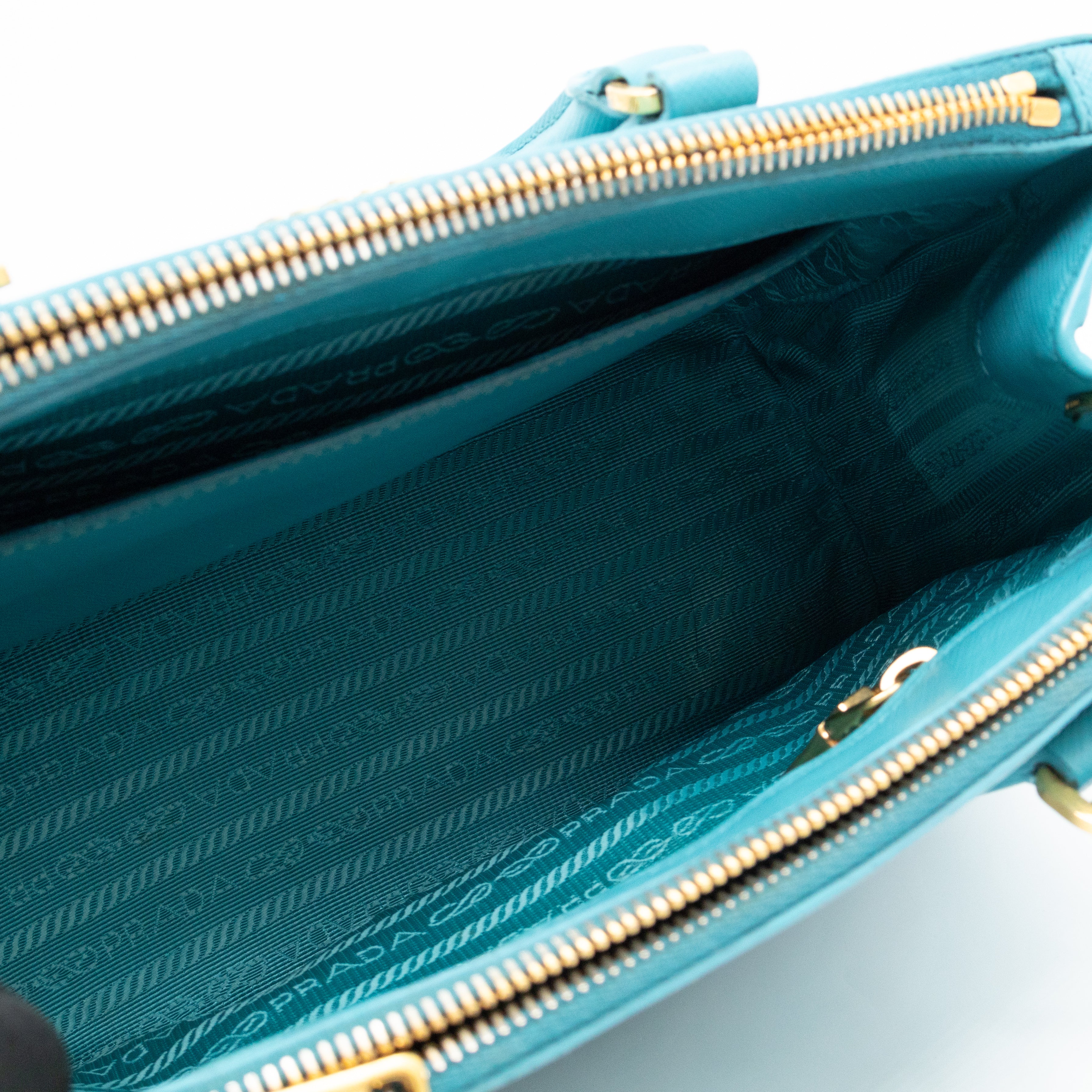 Galleria Mini Double Zip Turquoise Saffiano