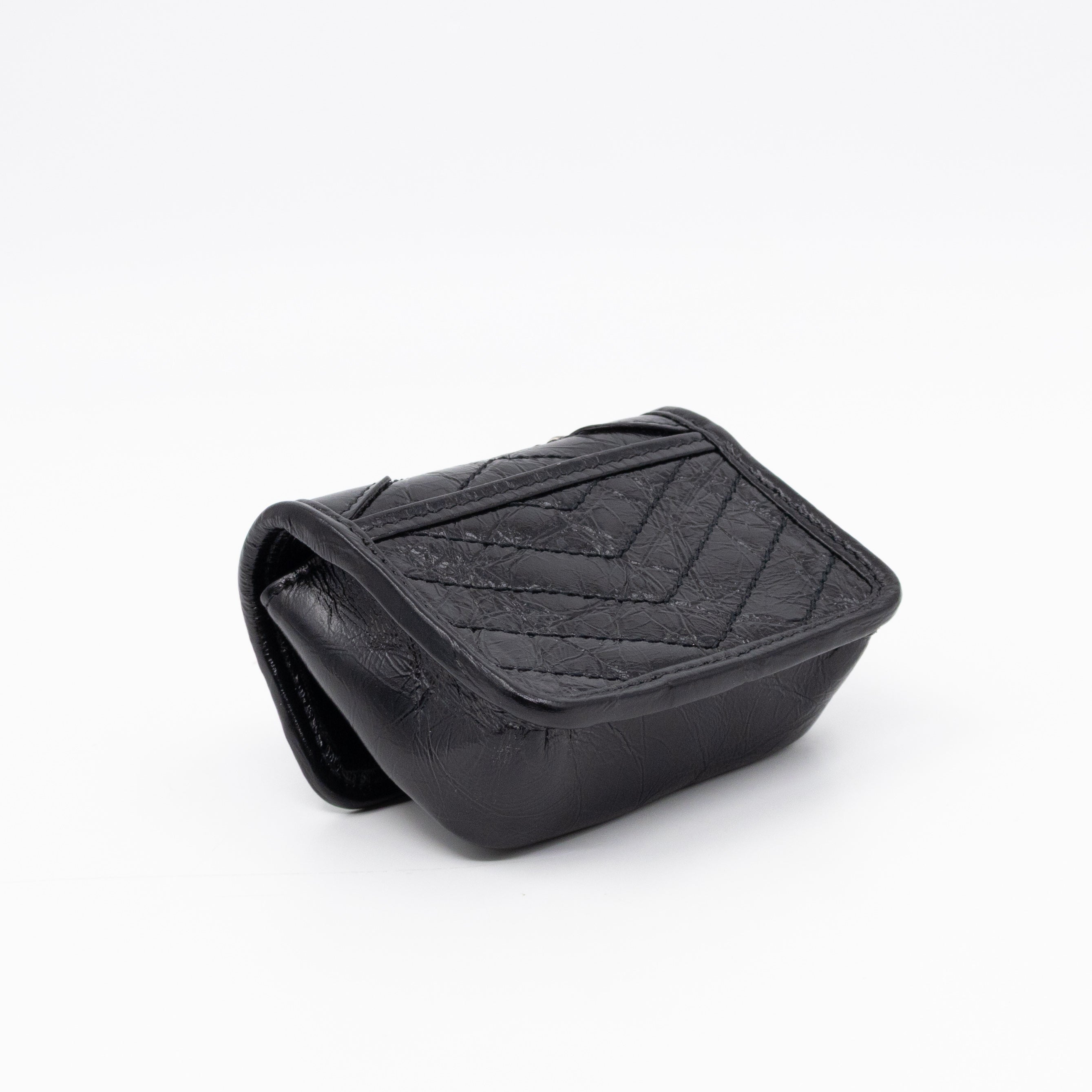 Niki Airpod Case Black Crinkled Leather