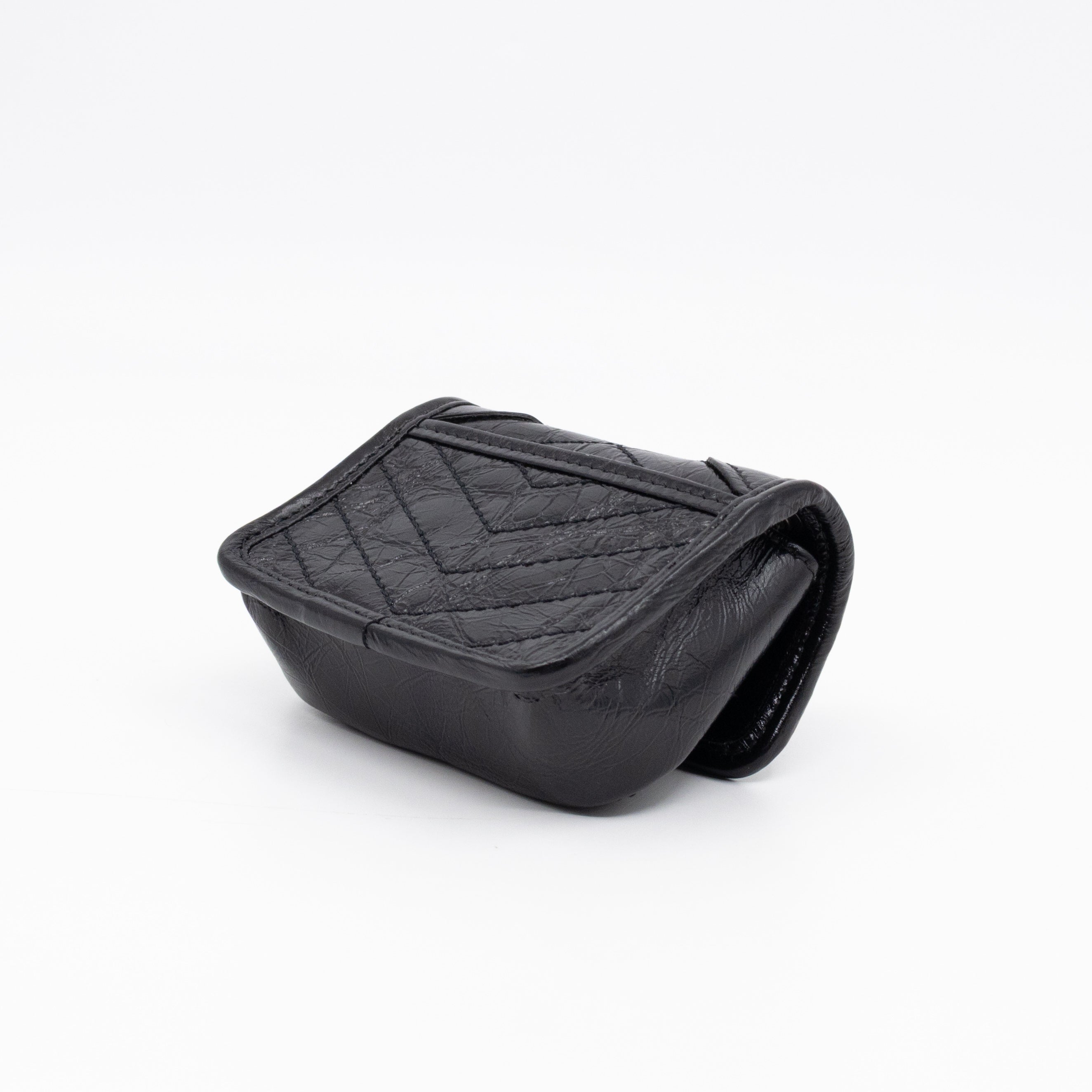 Niki Airpod Case Black Crinkled Leather