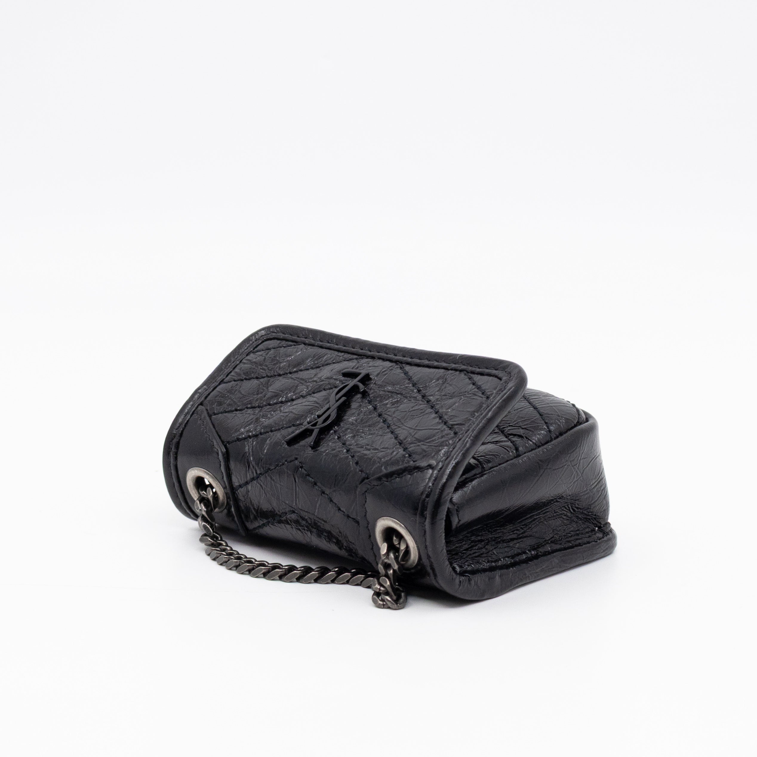 Niki Airpod Case Black Crinkled Leather