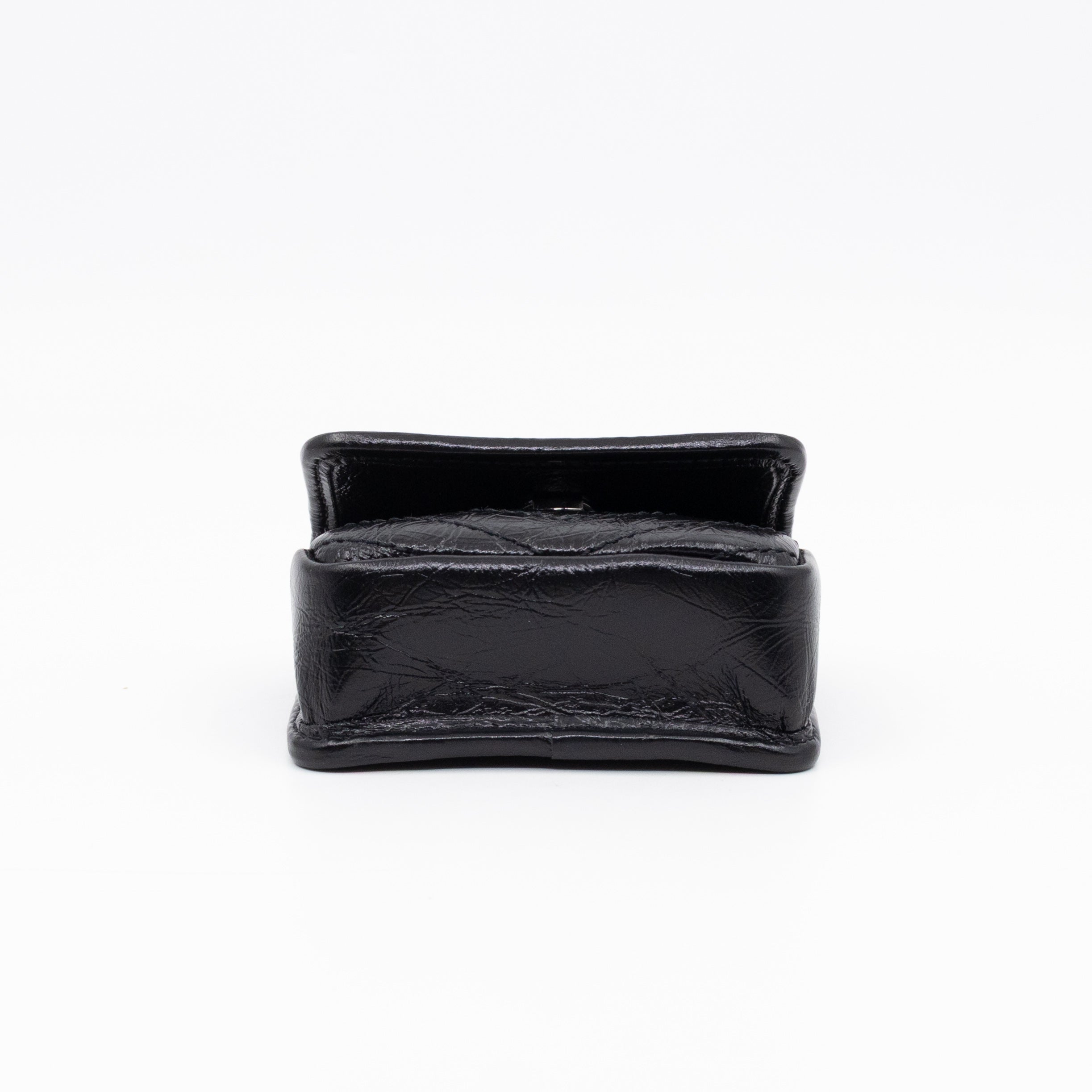 Niki Airpod Case Black Crinkled Leather