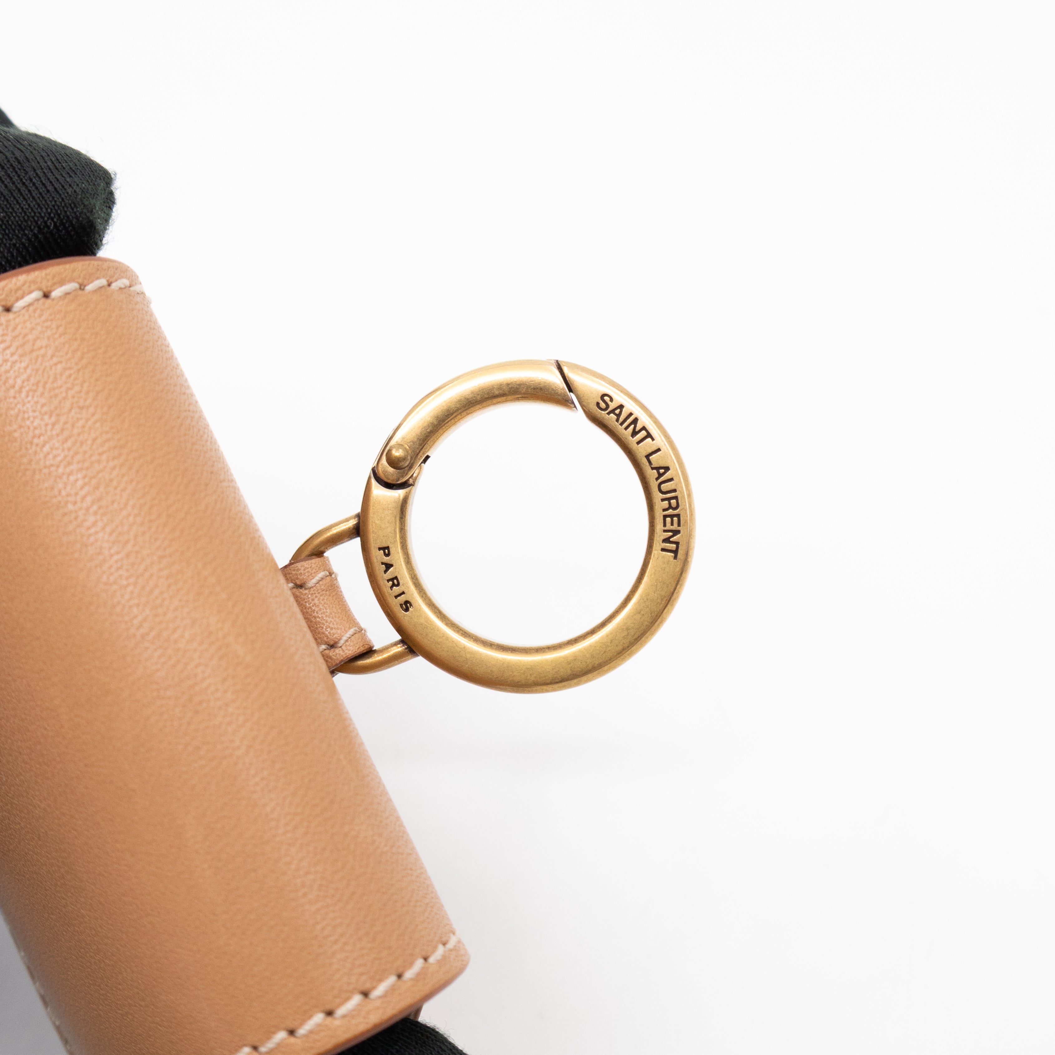 Kaia Airpods Case Brown Calfskin Leather