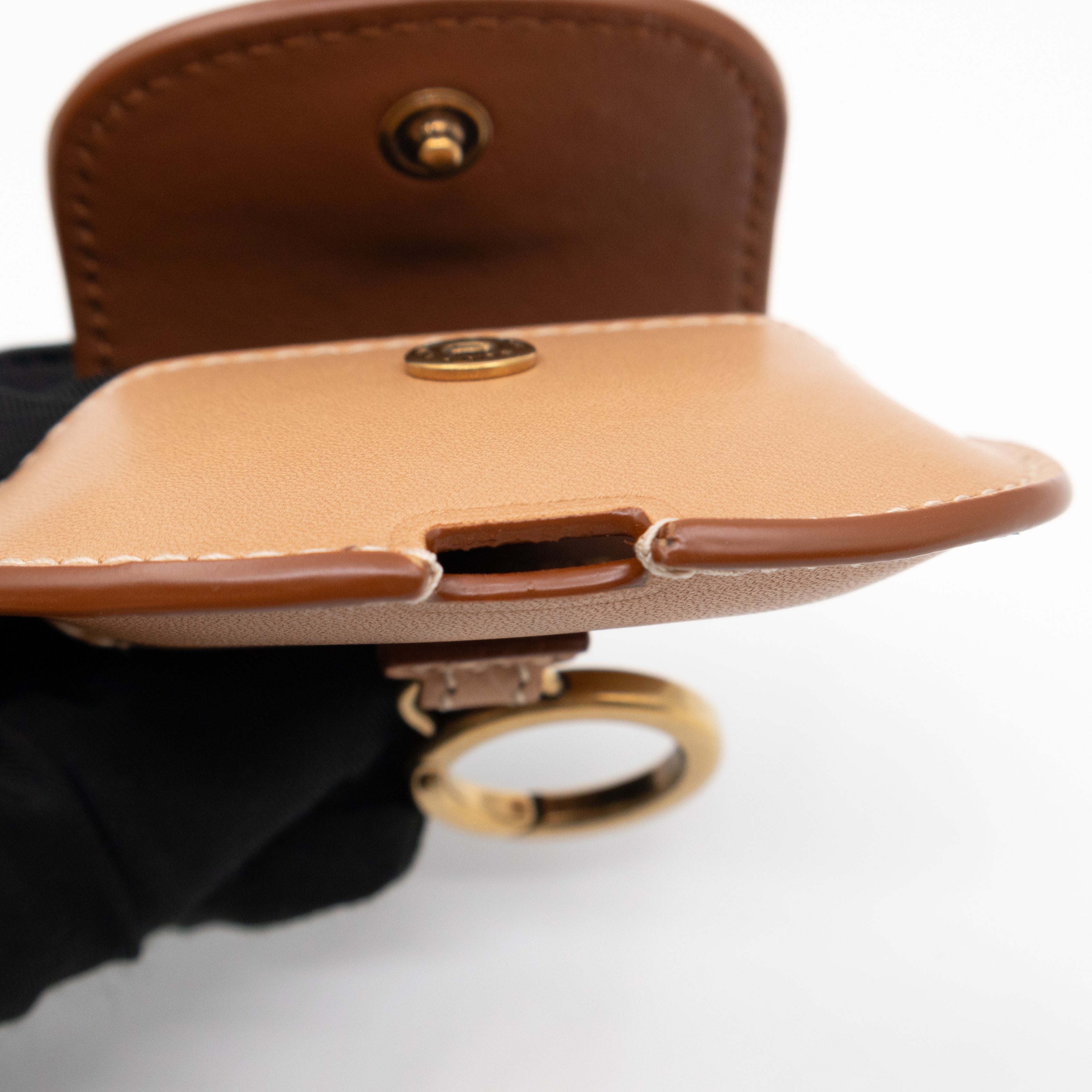 Kaia Airpods Case Brown Calfskin Leather