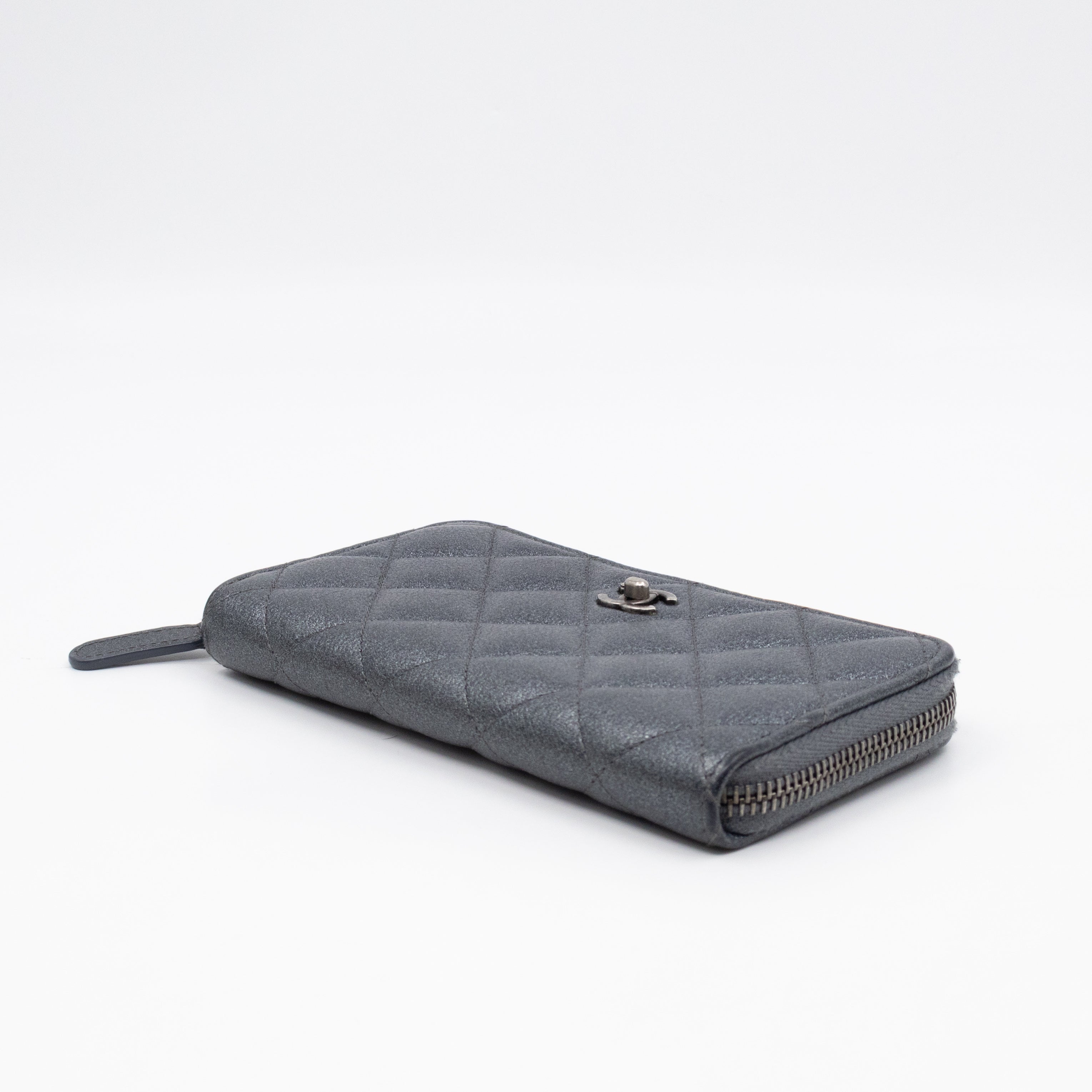 Medium Zipped Wallet Grey Metallic Leather