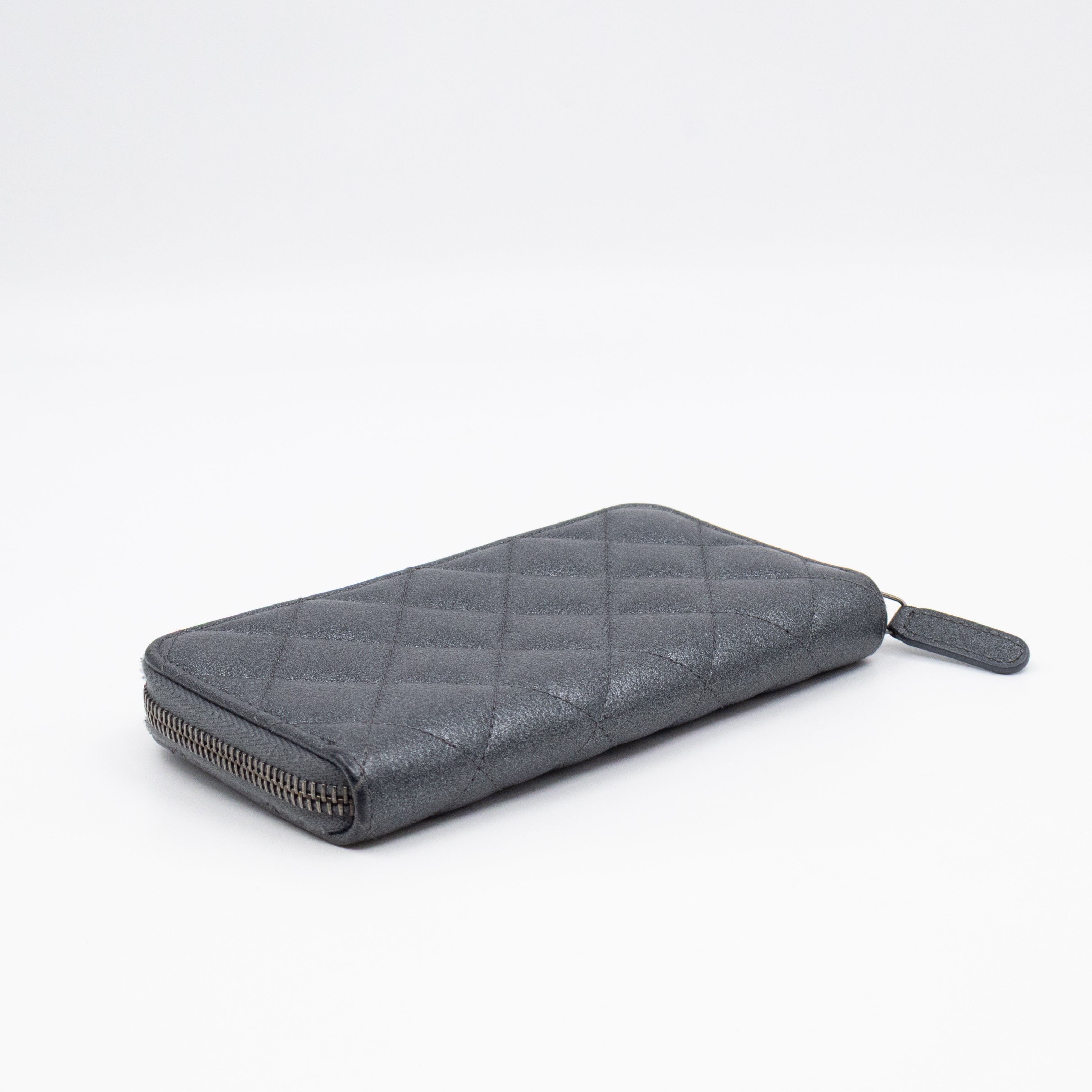 Medium Zipped Wallet Grey Metallic Leather