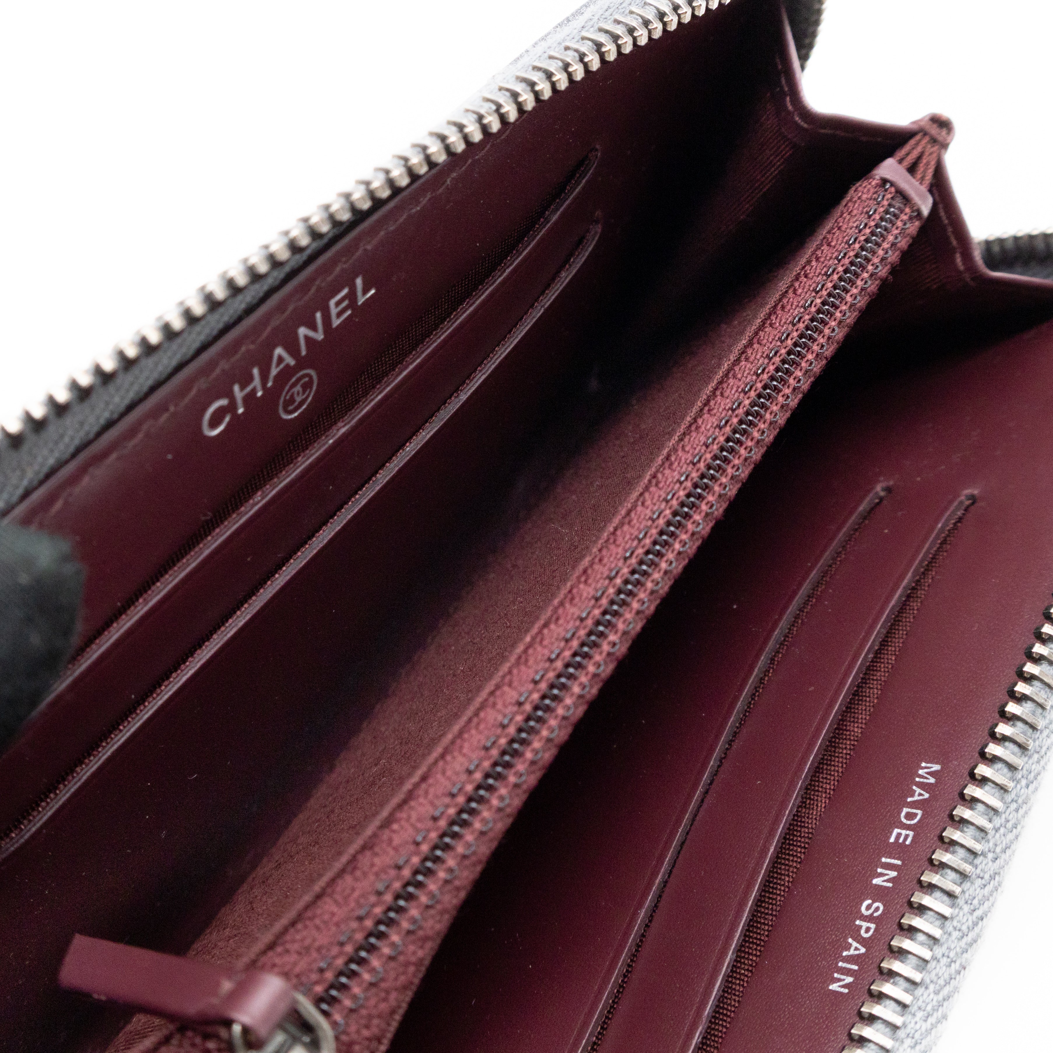 Medium Zipped Wallet Grey Metallic Leather