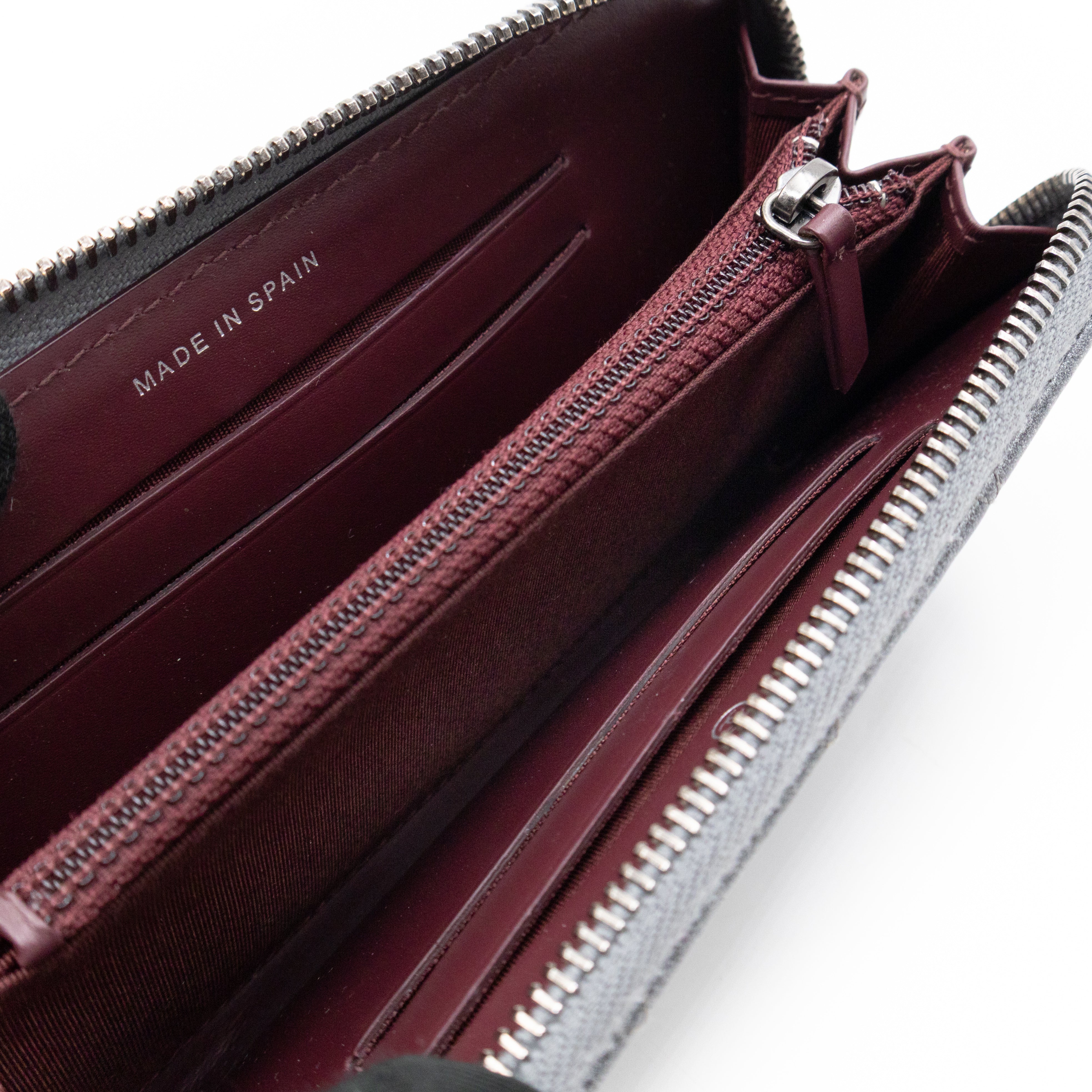 Medium Zipped Wallet Grey Metallic Leather