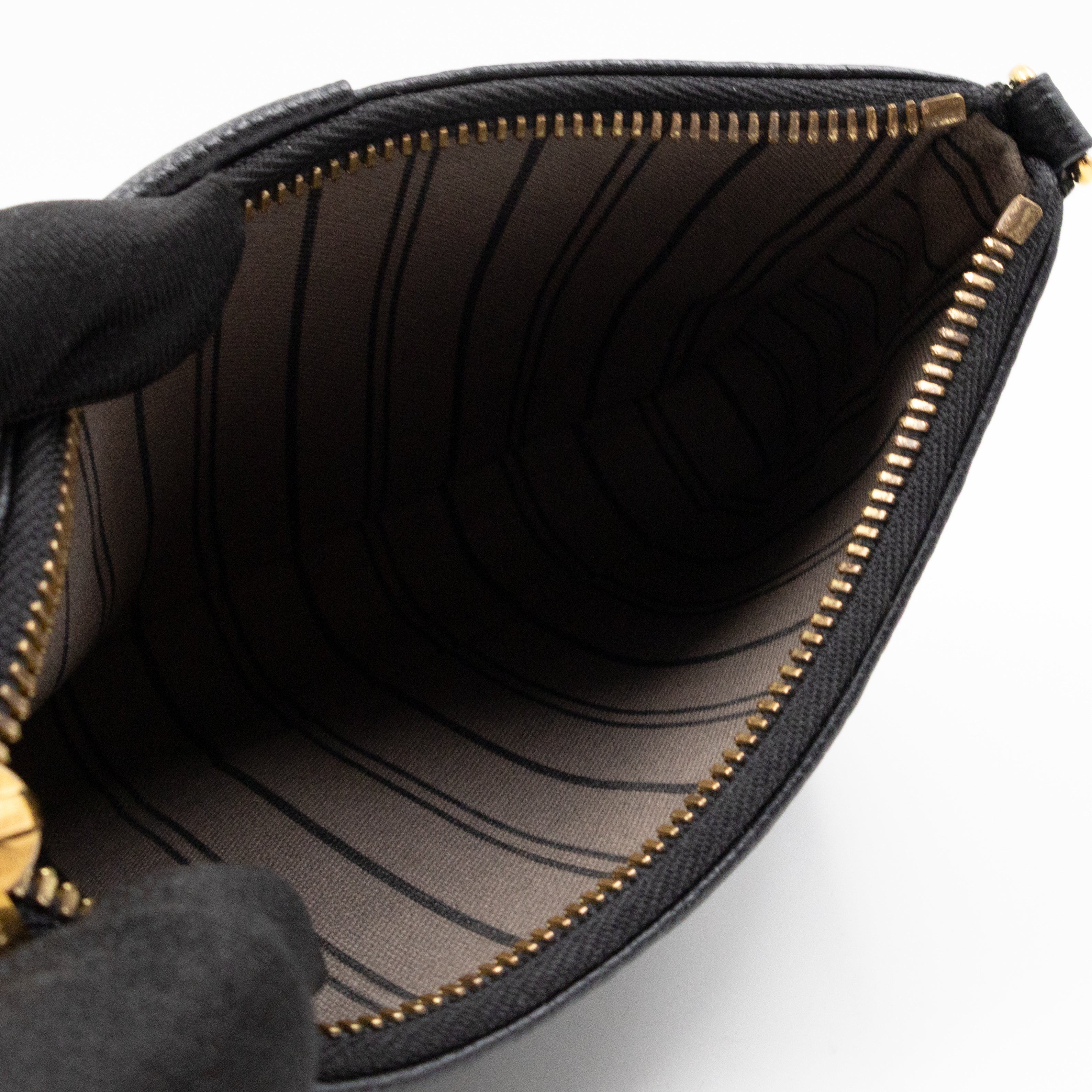 Easy Pouch On Strap Black Monogram Empreinte