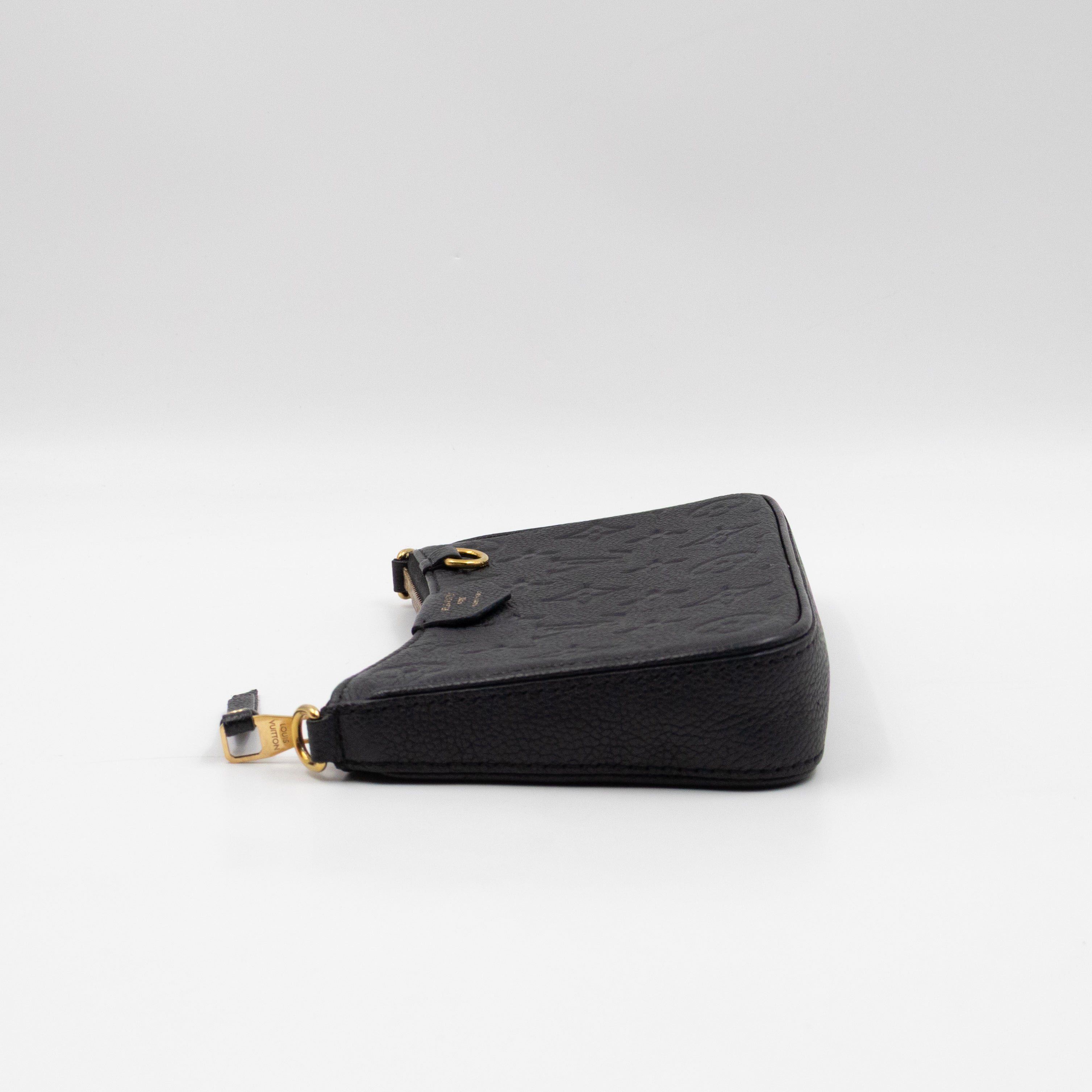 Easy Pouch On Strap Black Monogram Empreinte