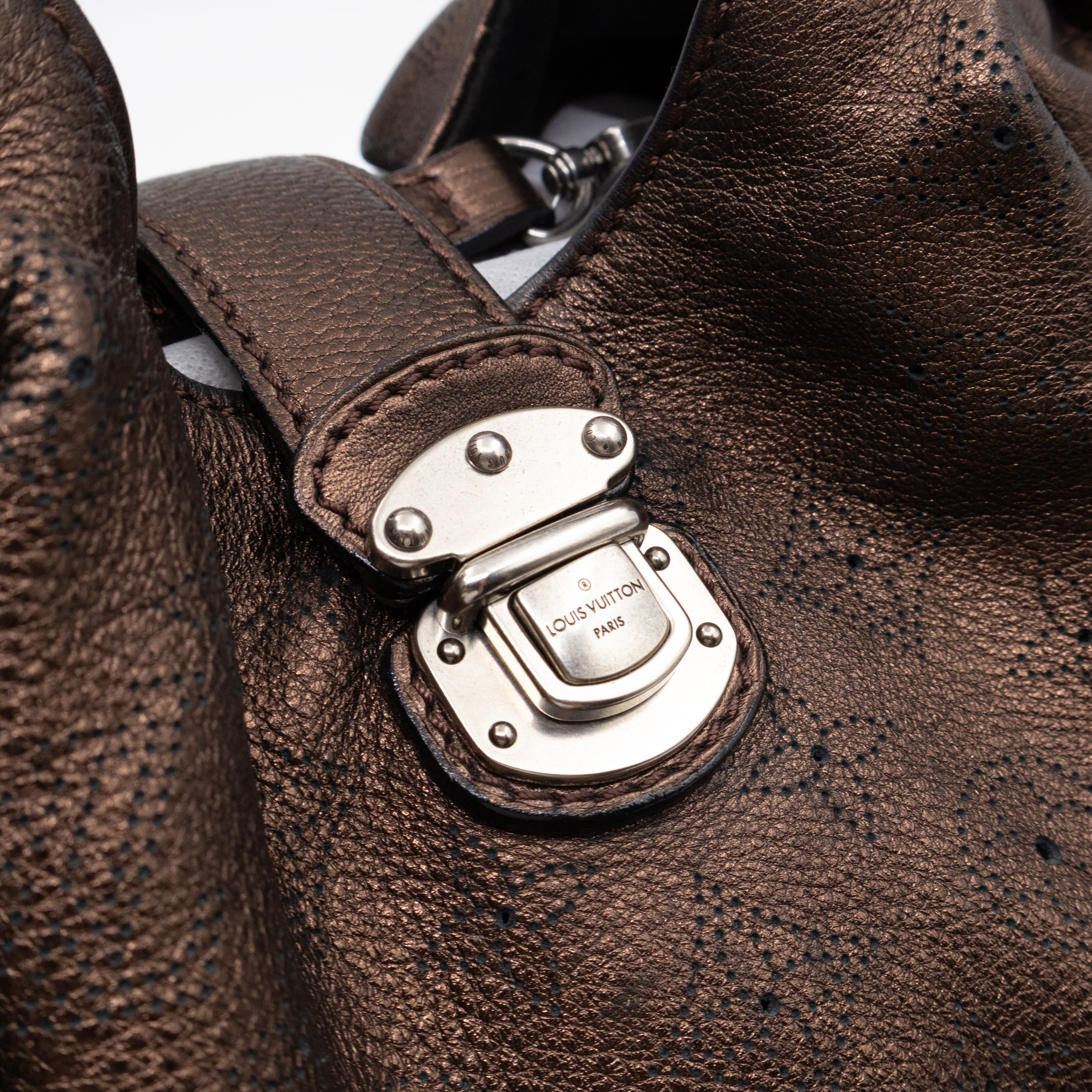 Mahina L Mordore Metallic Leather