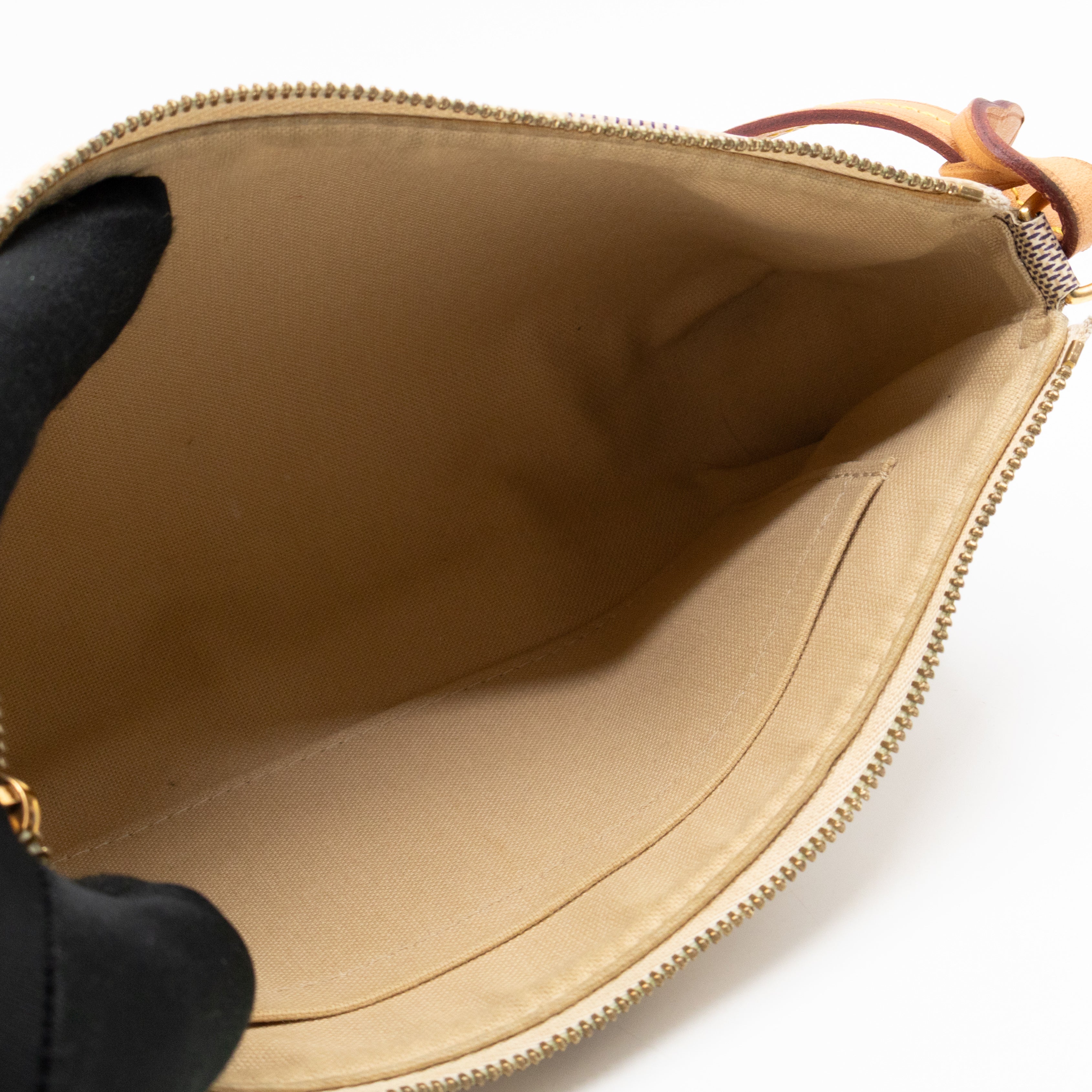 Pochette Accessoires Damier Azur
