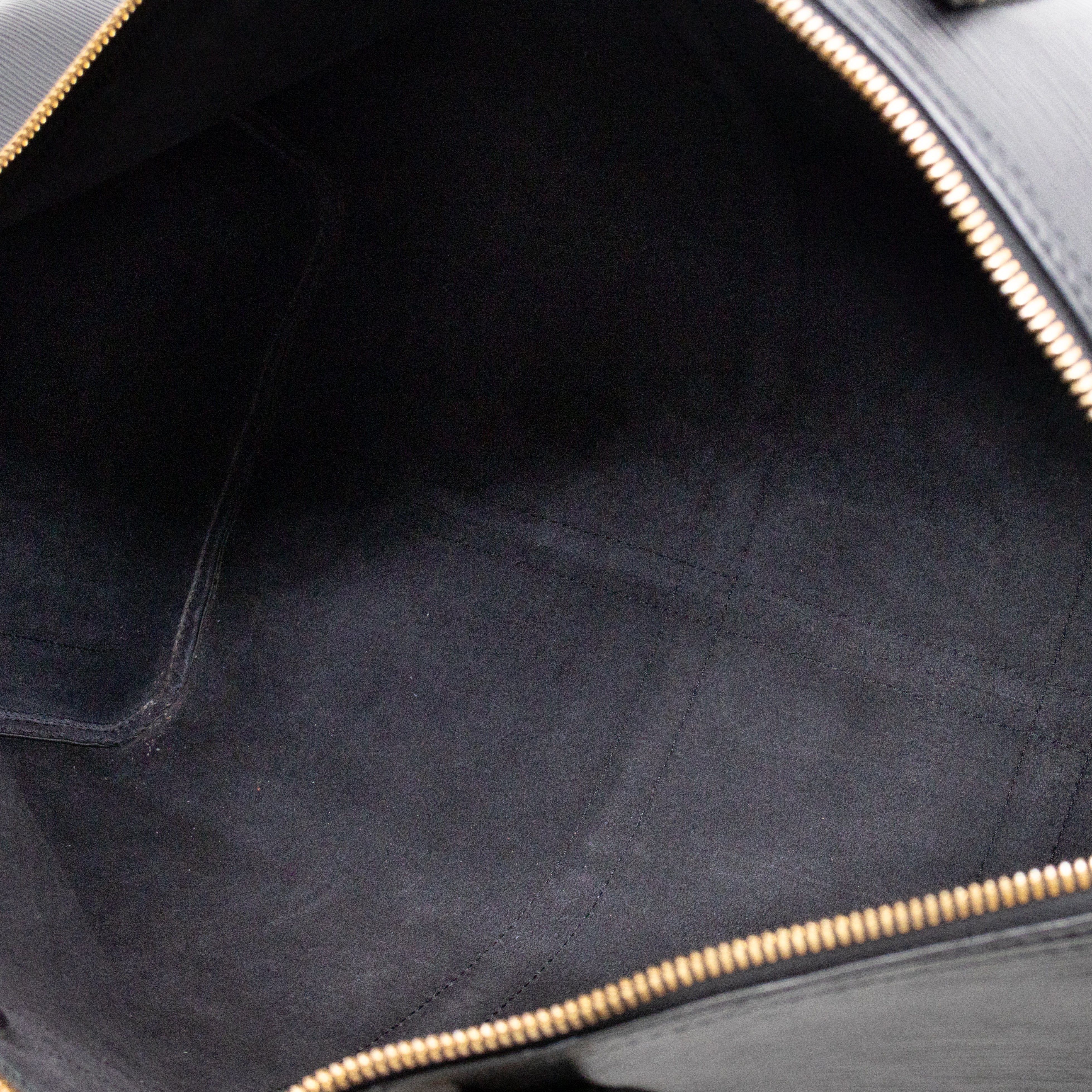 Keepall 50 Black Epi Leather