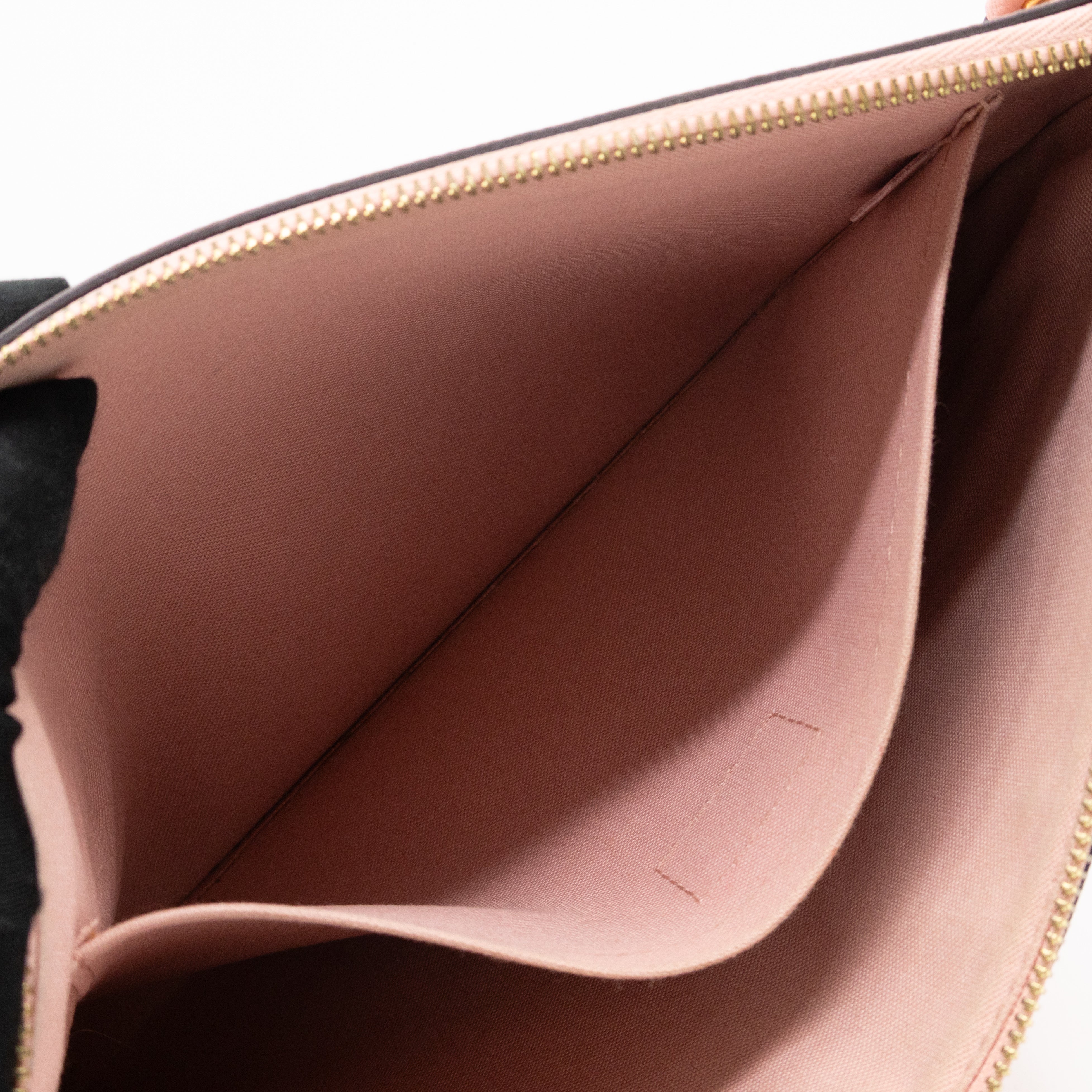 Daily Pouch Monogram Empreinte Rose Poudre