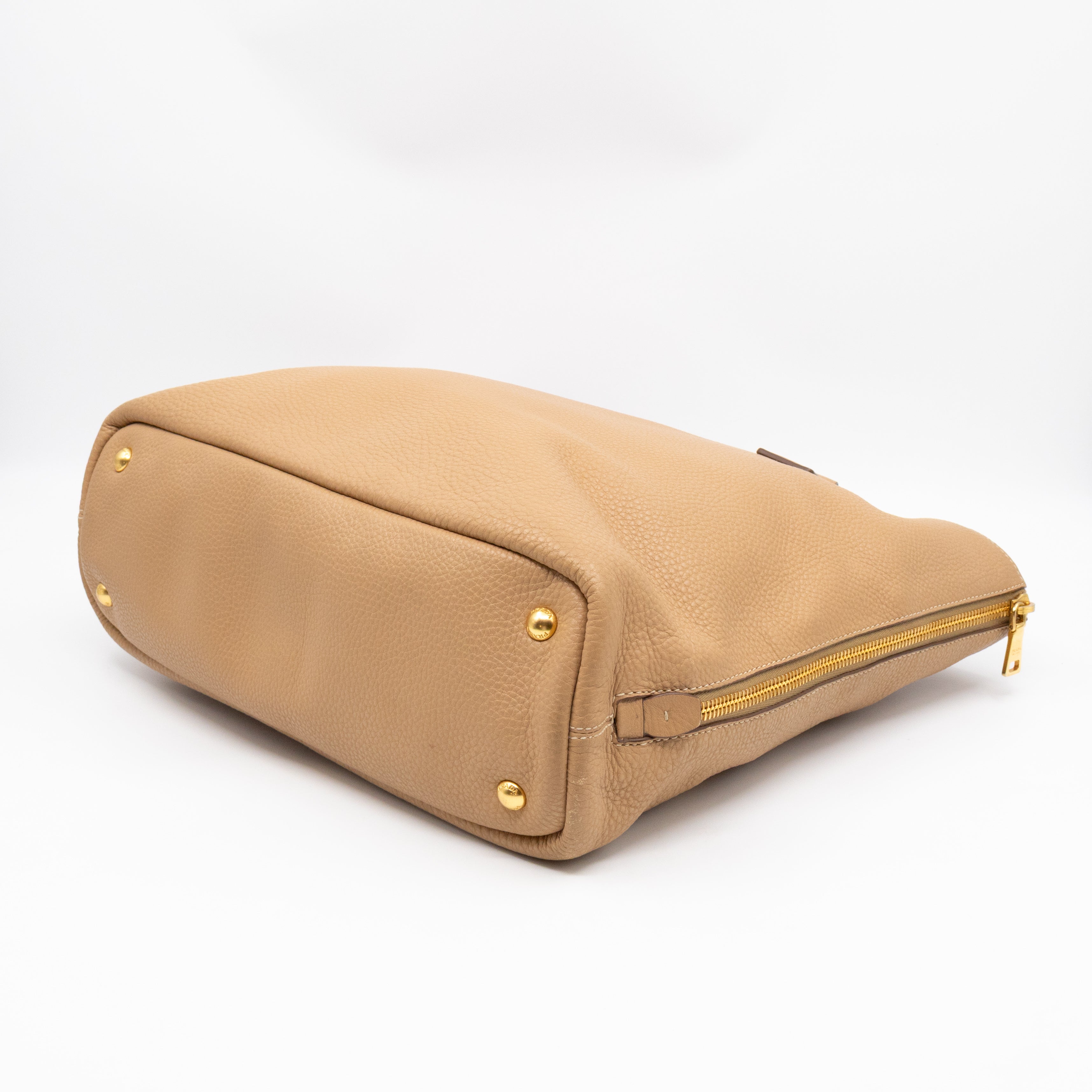 Shopping Bag with Side Zippers Beige Leather