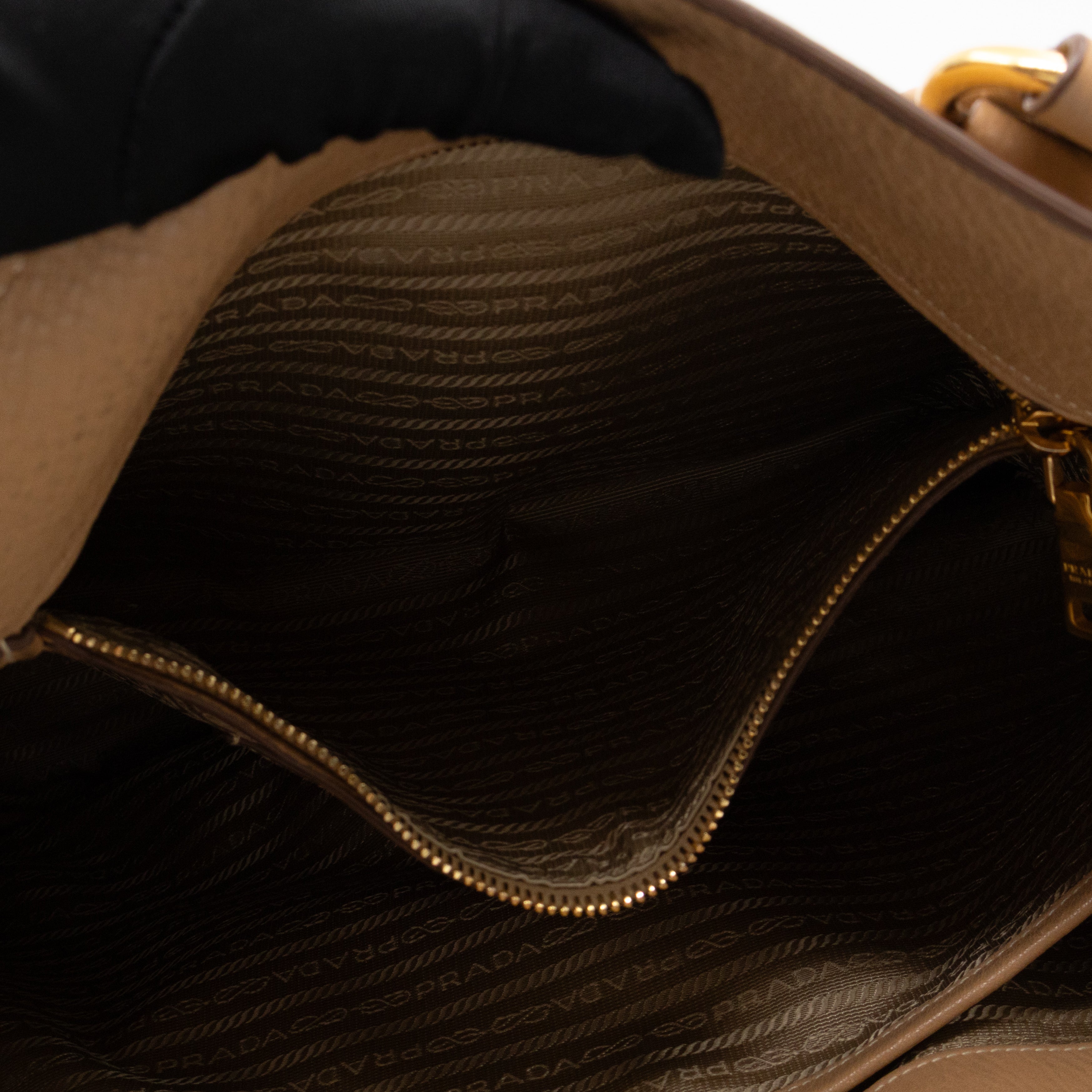 Shopping Bag with Side Zippers Beige Leather
