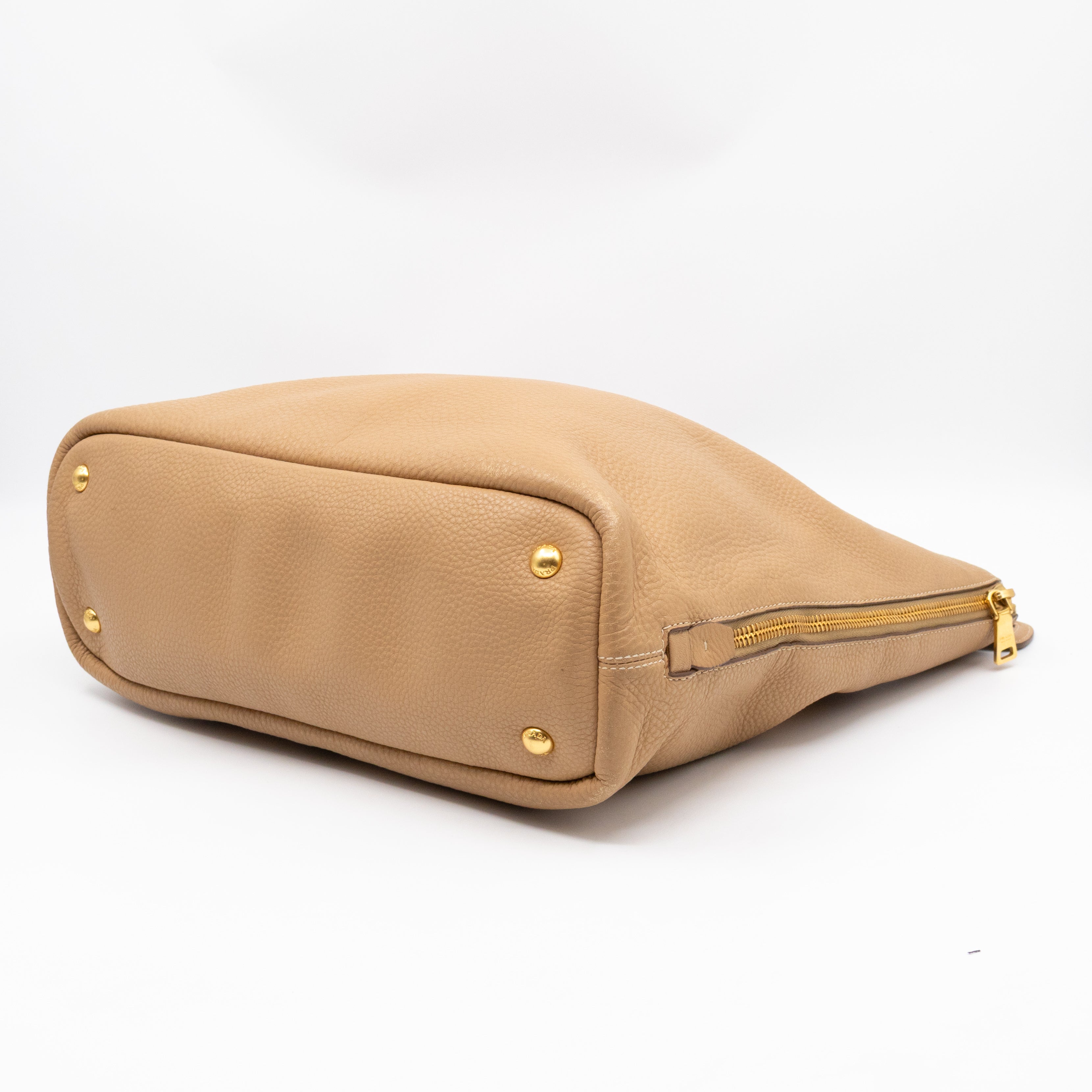 Shopping Bag with Side Zippers Beige Leather