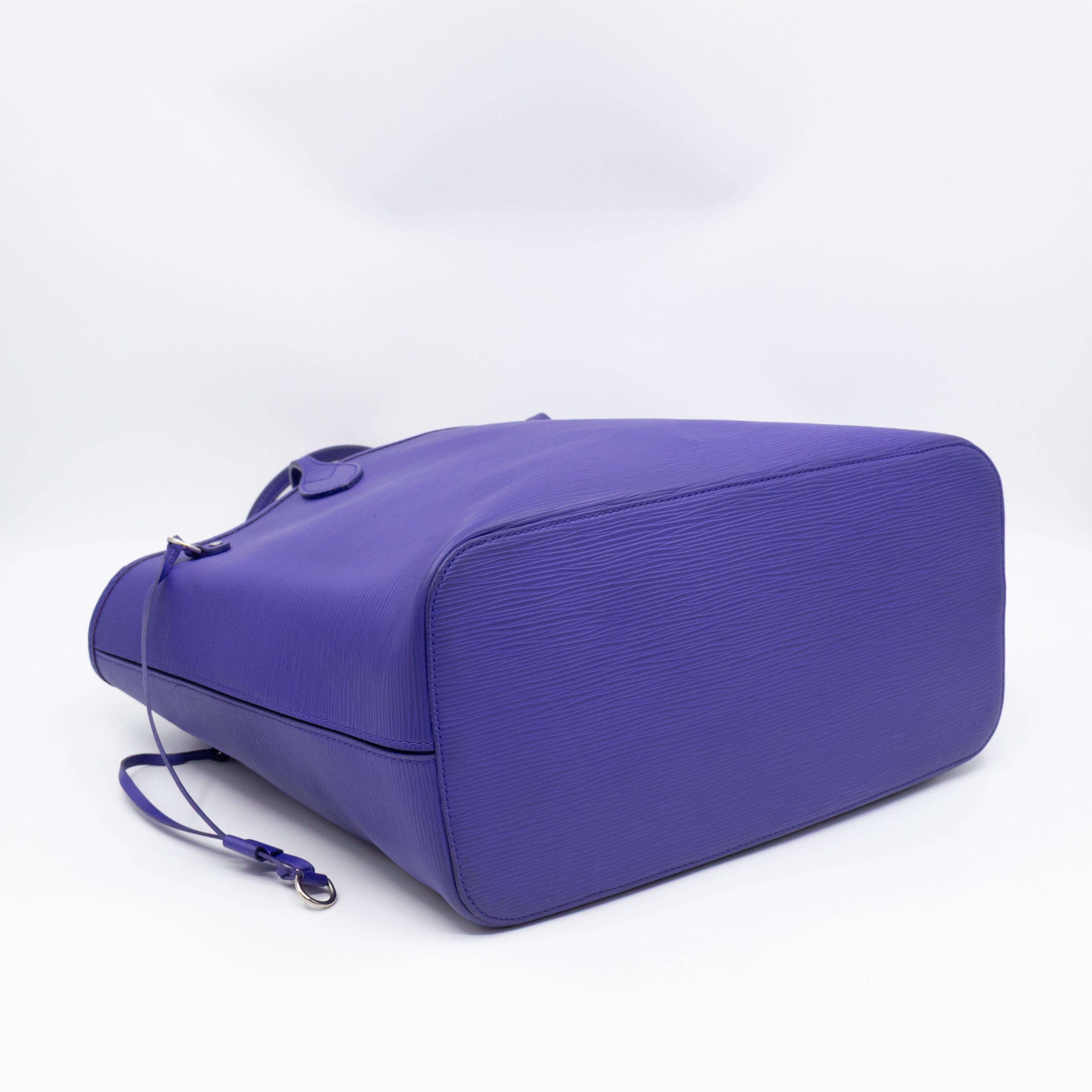 Neverfull MM Purple Epi Leather