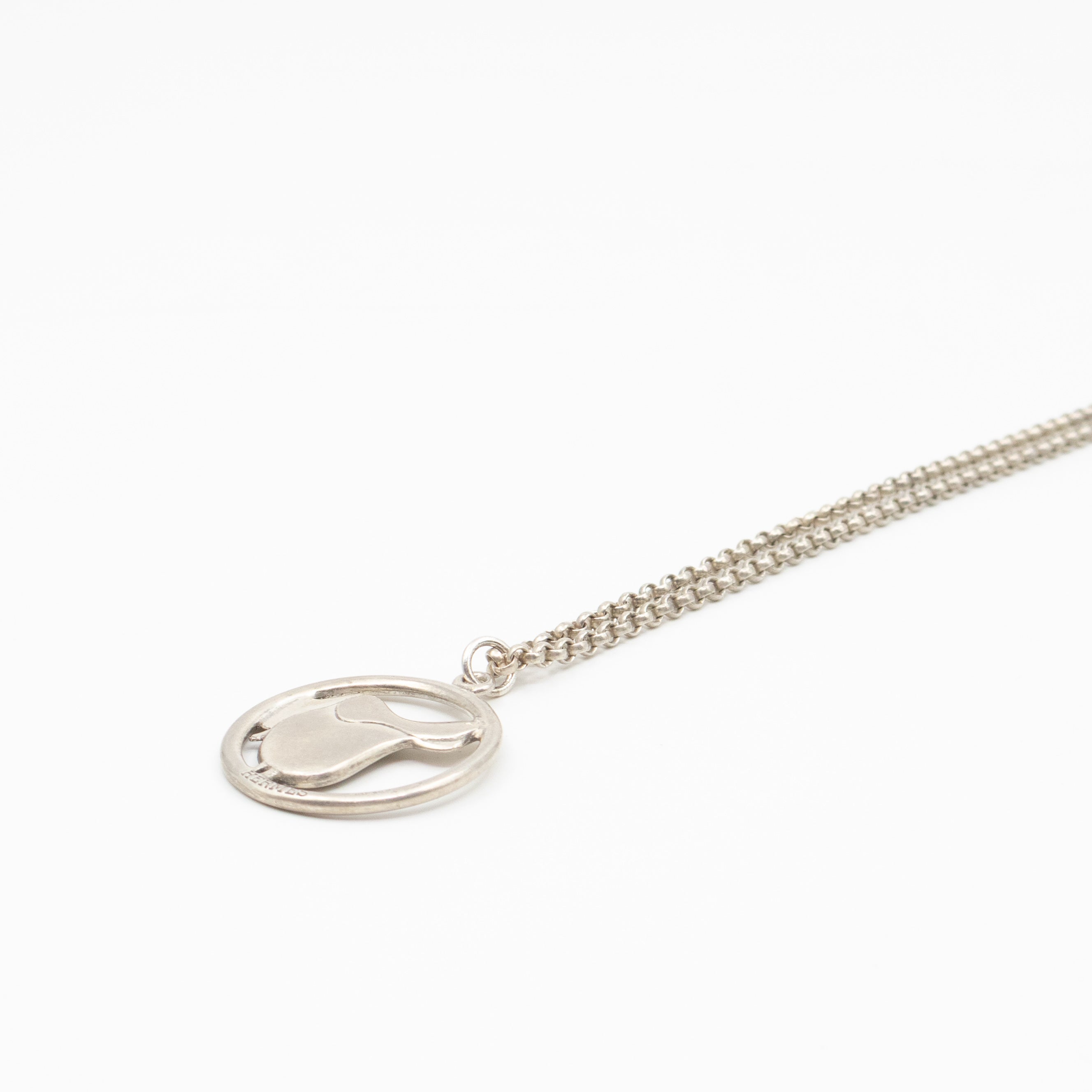 Saddle Jump Pendant Necklace Silver