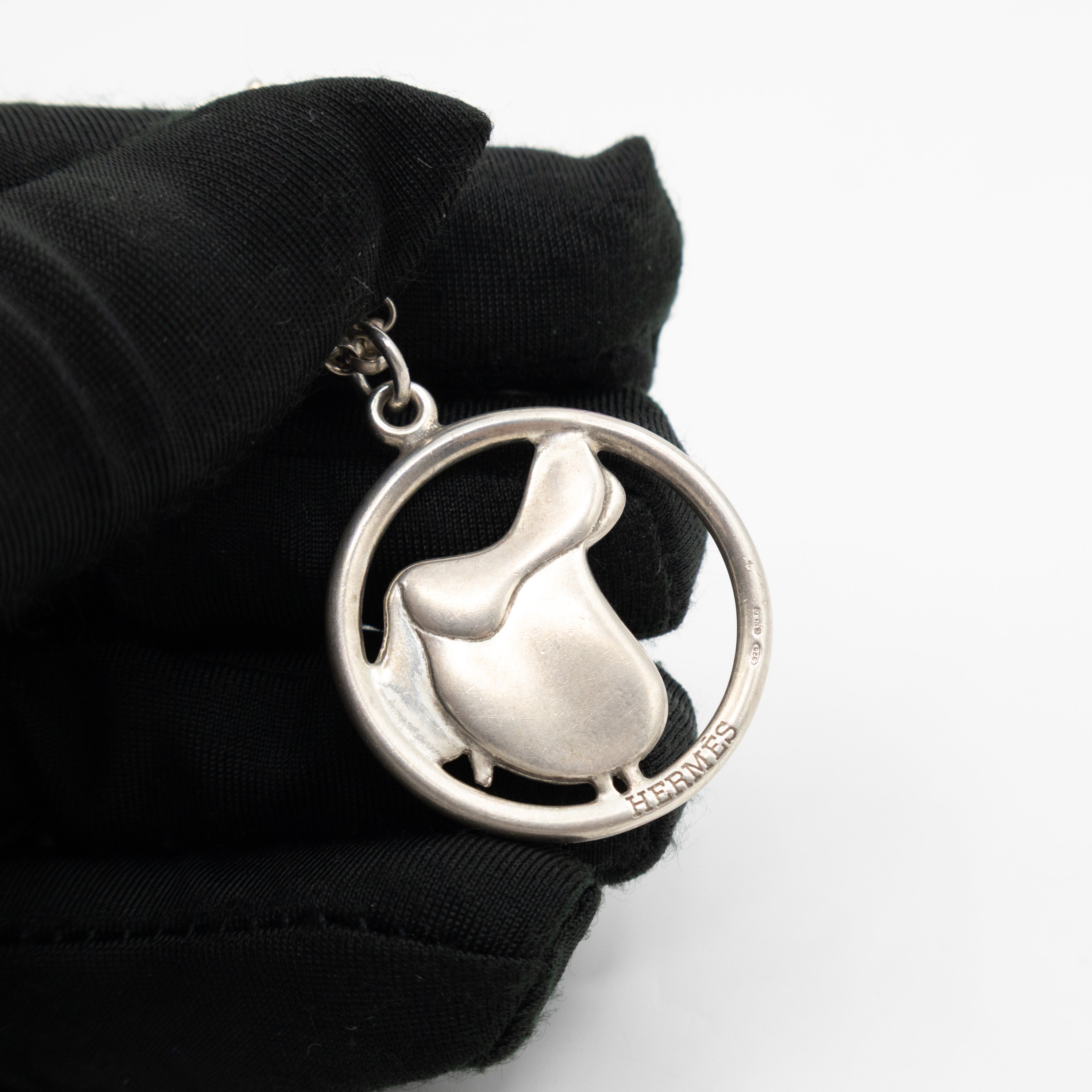 Saddle Jump Pendant Necklace Silver