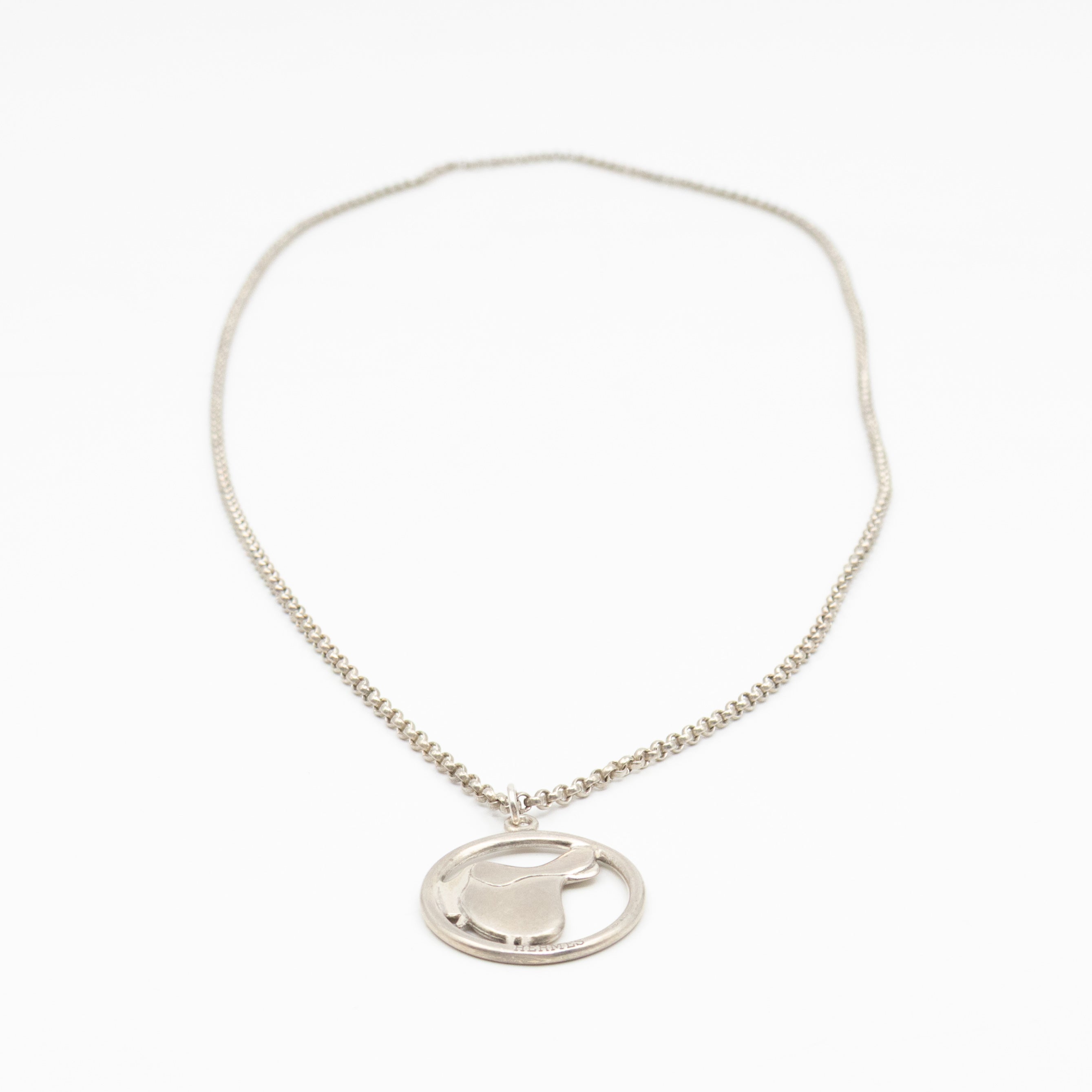 Saddle Jump Pendant Necklace Silver