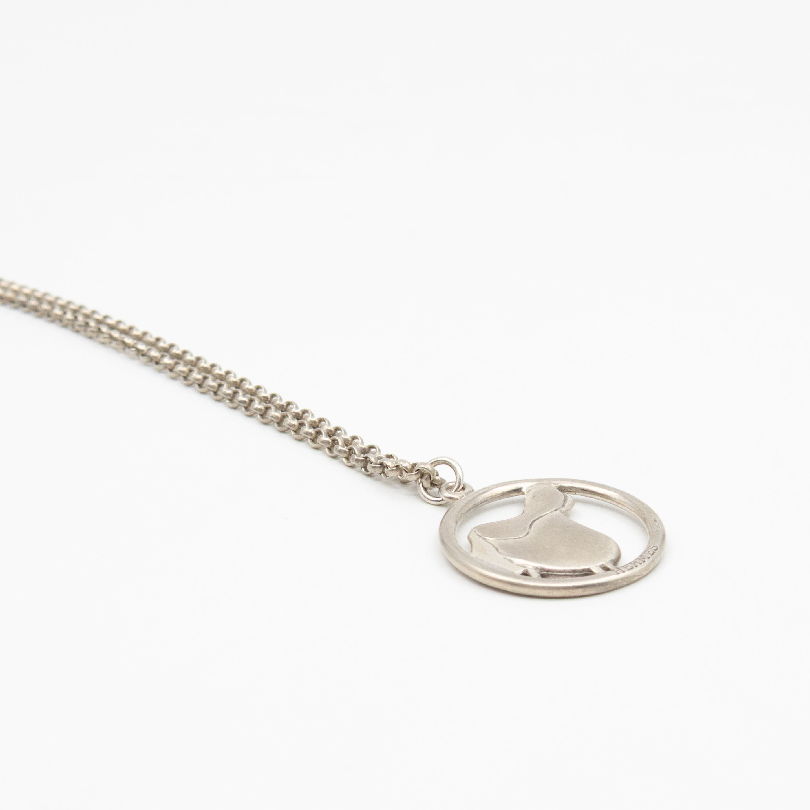 Saddle Jump Pendant Necklace Silver