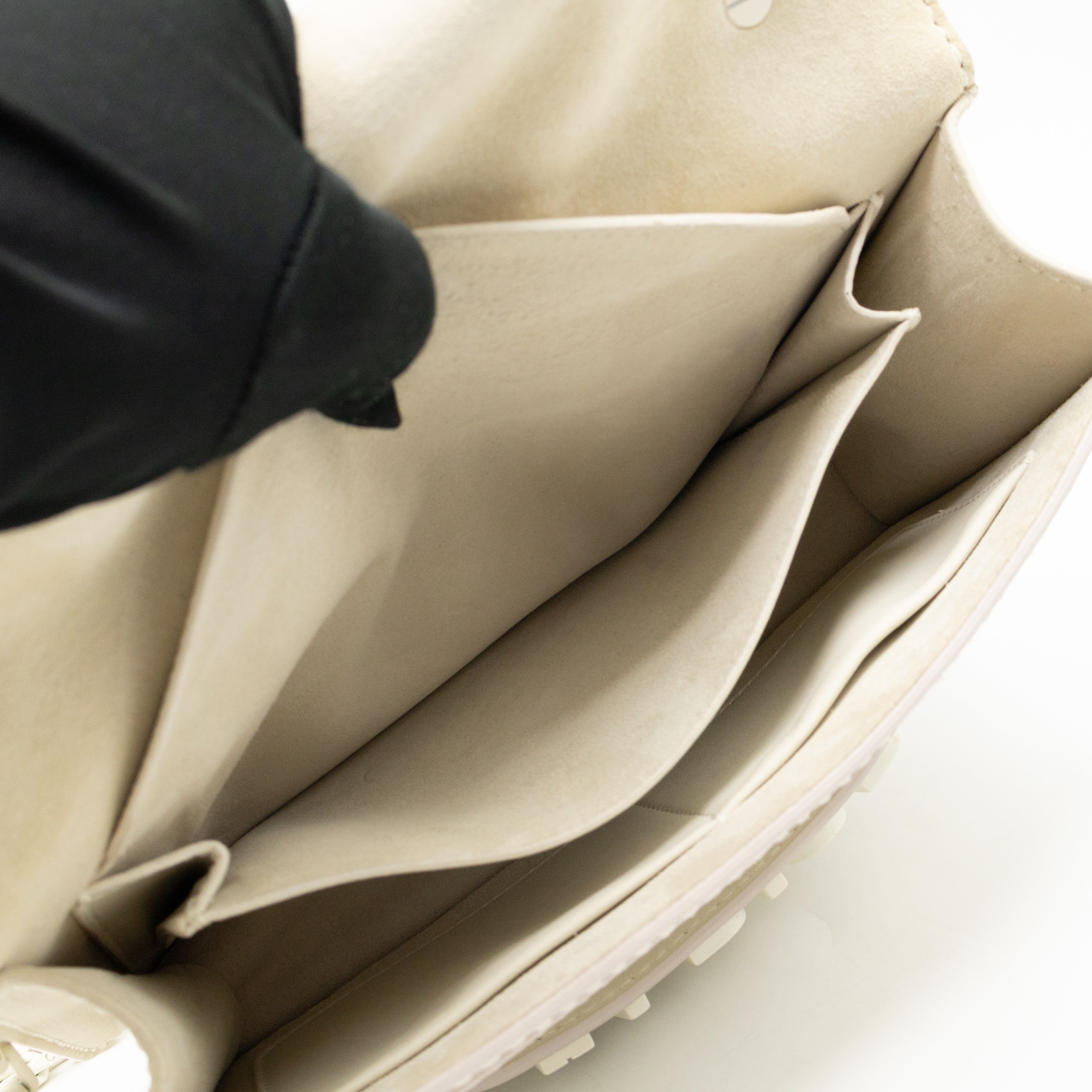J'Adior Flap Bag Medium White Leather