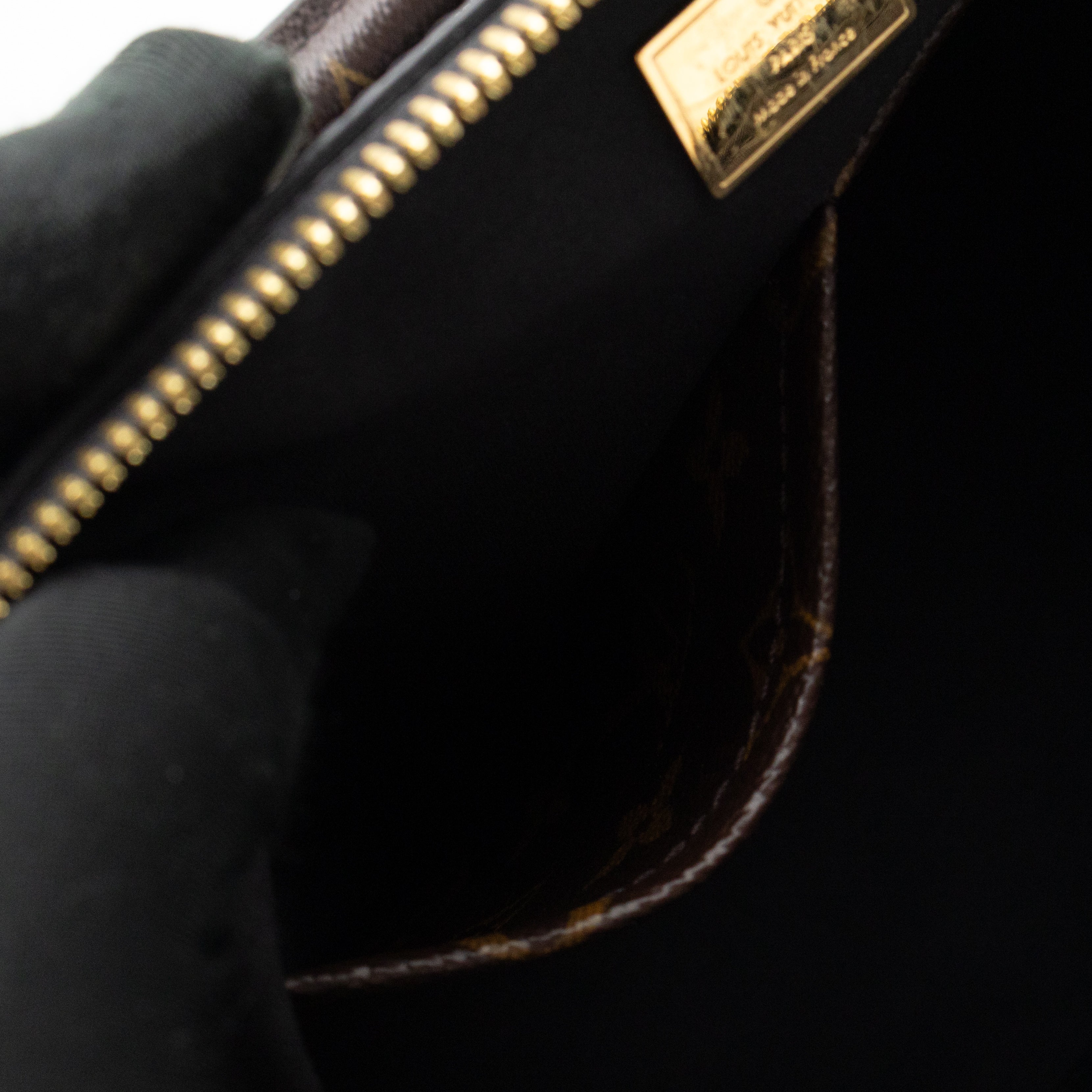 Miroir Tote Metallic Black Vernis