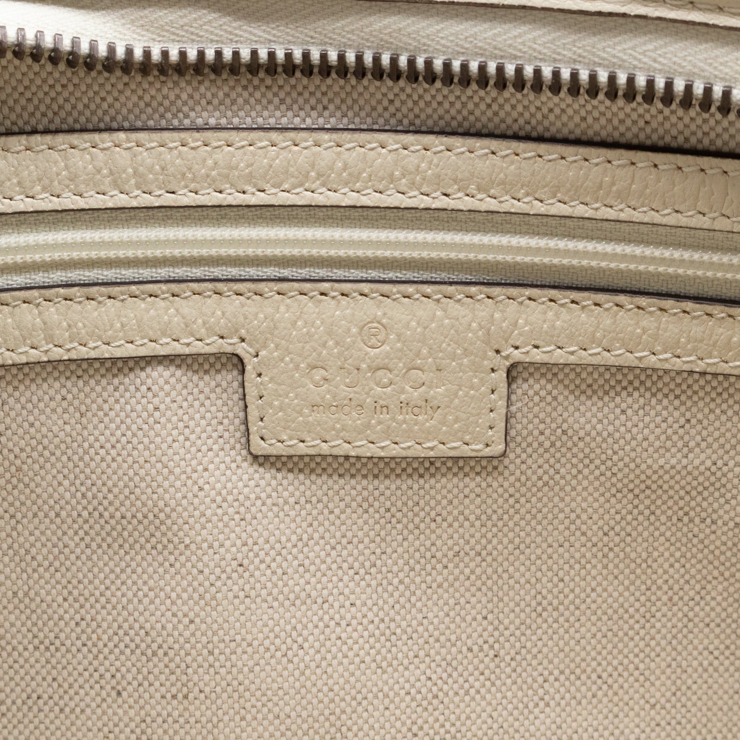 Ophidia Toiletry Case GG Supreme White Leather